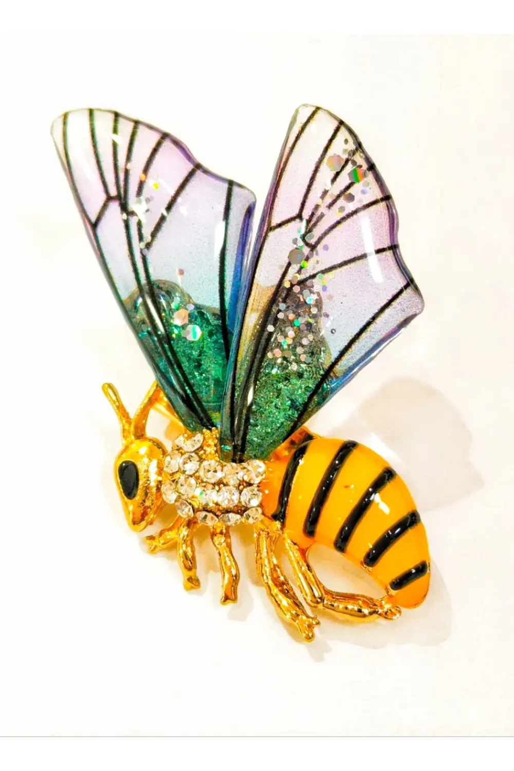 Arı Figürlü Broş