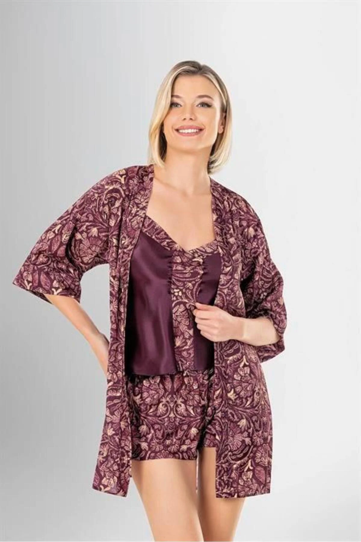 Arias Closet 3'lü Şort Takımı Desenli Arias Closet 3'lü Şort Takımı Desenli