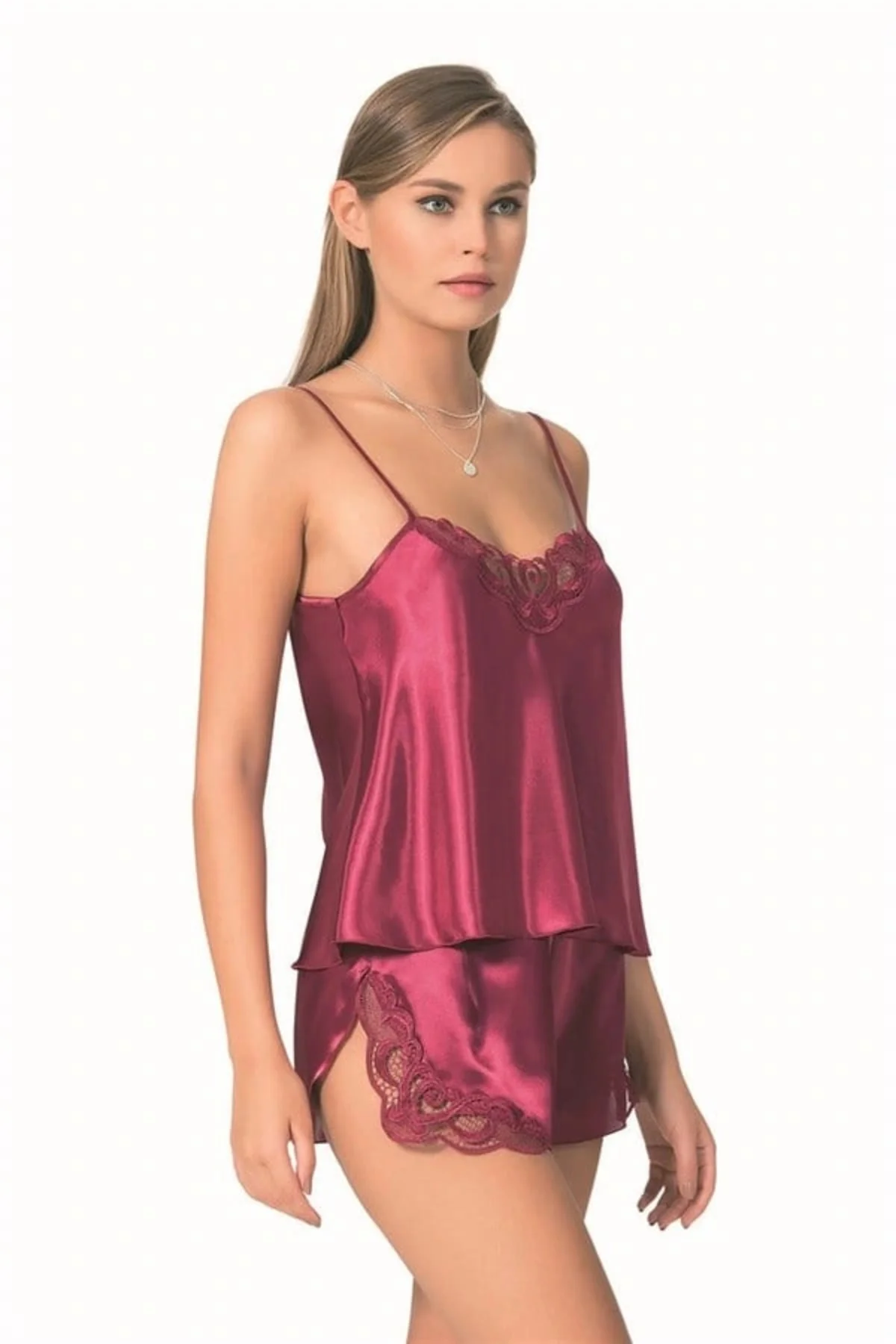 Arias Closet Bordo Saten Babydoll Şort Takımı Arias Closet Bordo Saten Babydoll Şort Takımı