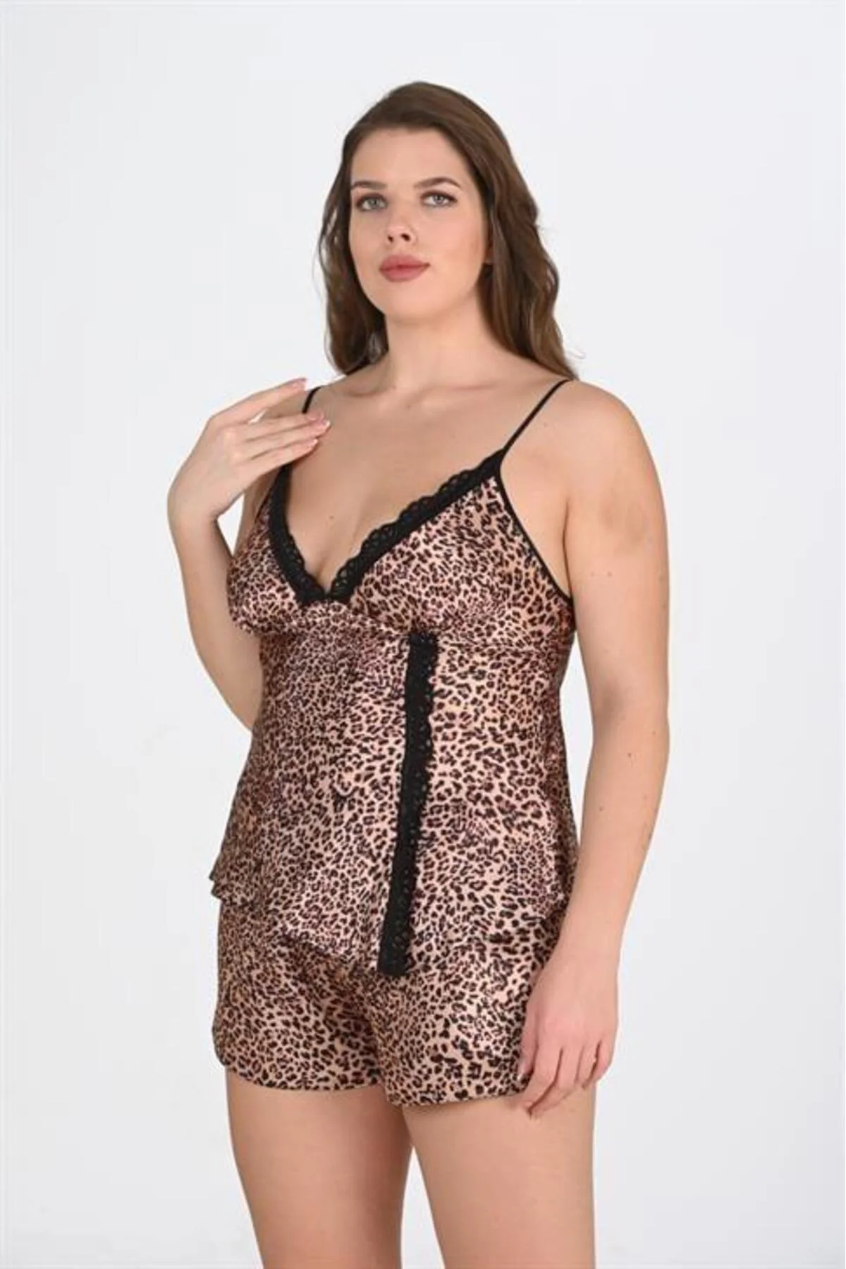 Arias Closet Büyük Beden Leopar Desenli Dantel İşlemeli Saten Şor