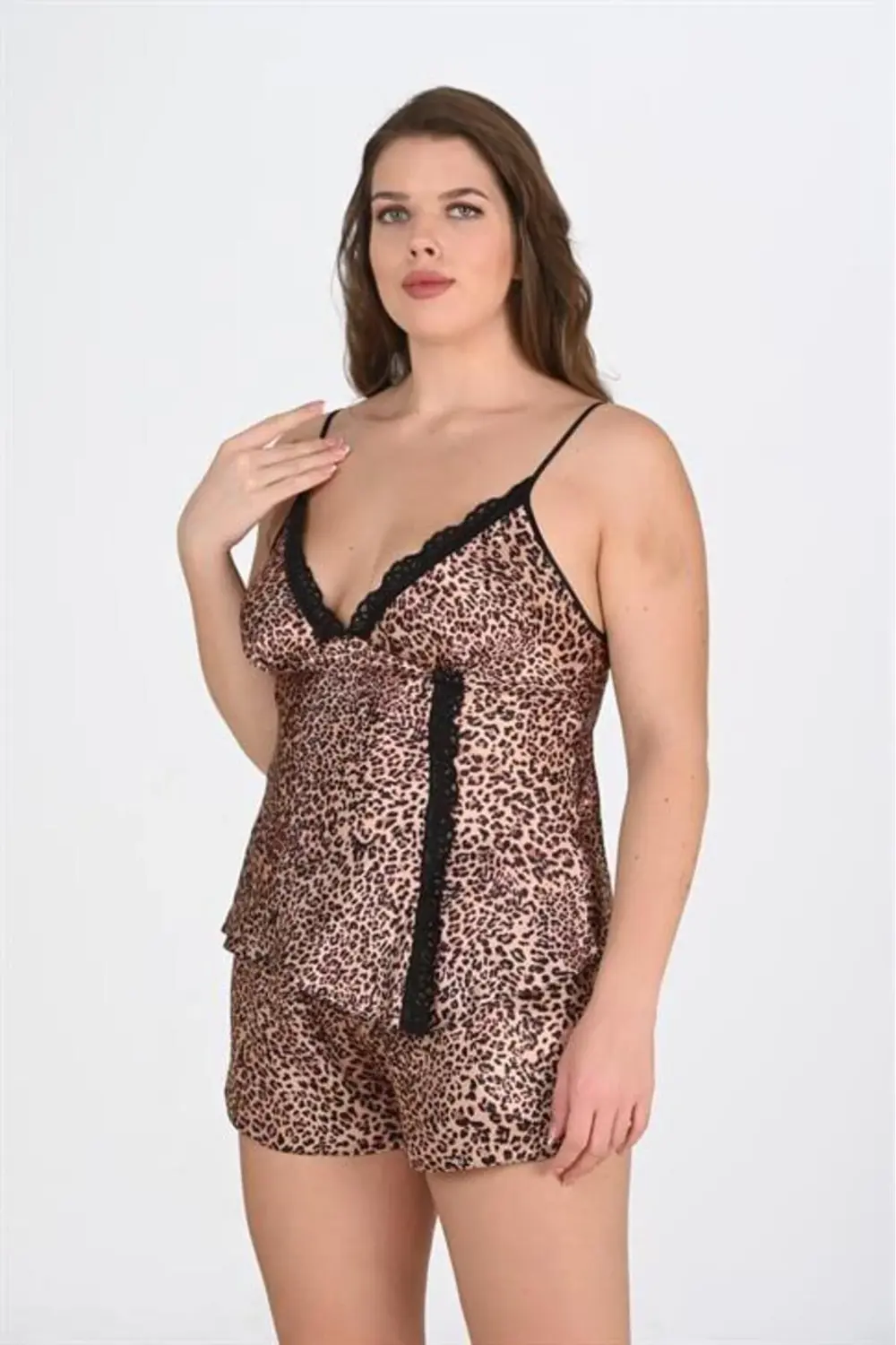 Arias Closet Büyük Beden Leopar Desenli Şort Takımı 1074
