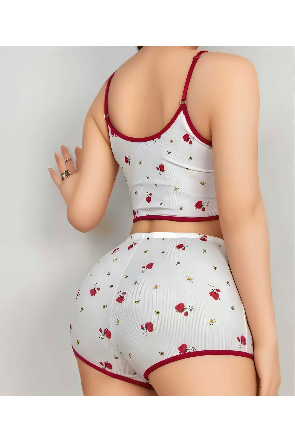 Aria's Closet Arias Closet Pamuklu Beyaz Üstüne Kırmızı Gül Desen Fitilli Askıl