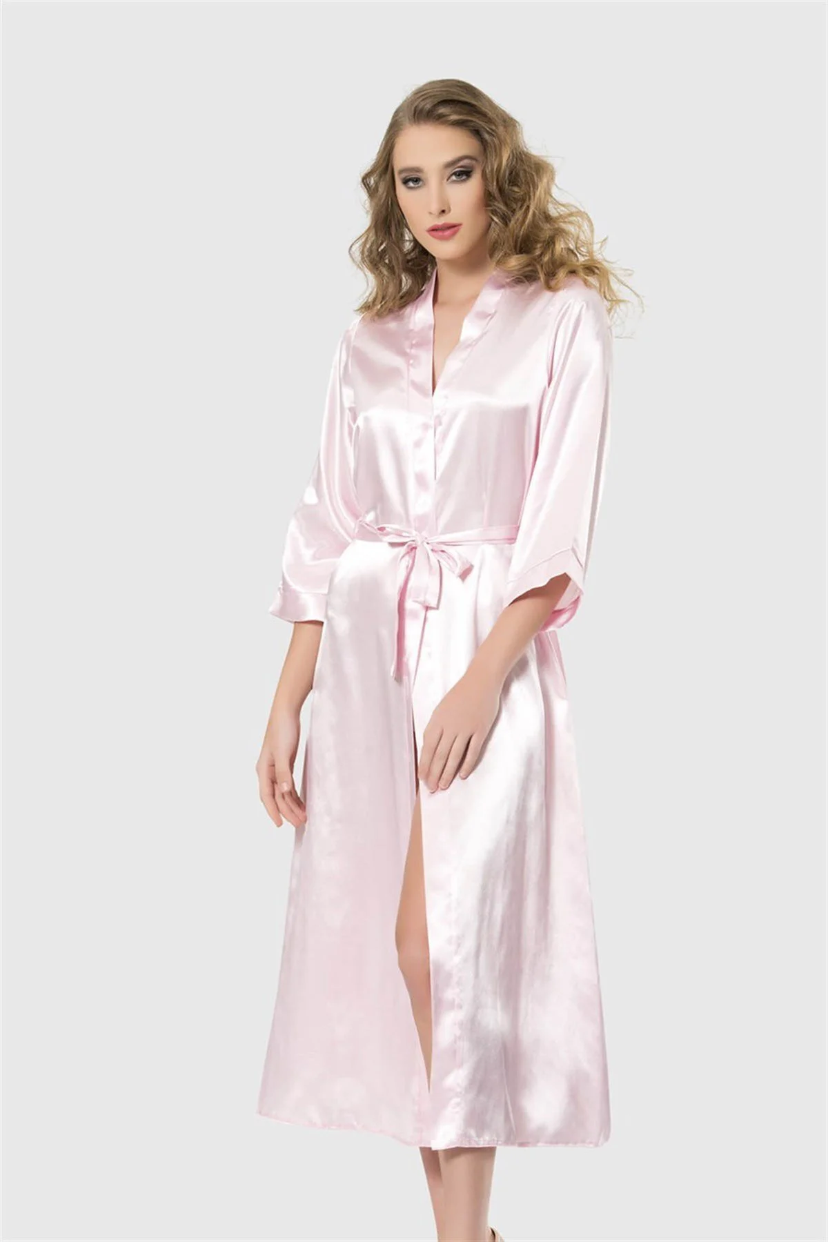 Arias Closet Pembe Uzun Saten Sabahlık MERY WOMAN Arias Closet Pembe Uzun Saten Sabahlık MERY WOMAN