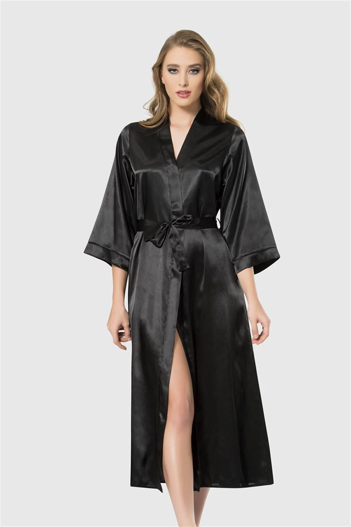 Arias Closet Siyah Uzun Saten Sabahlık MERY WOMAN Arias Closet Siyah Uzun Saten Sabahlık MERY WOMAN