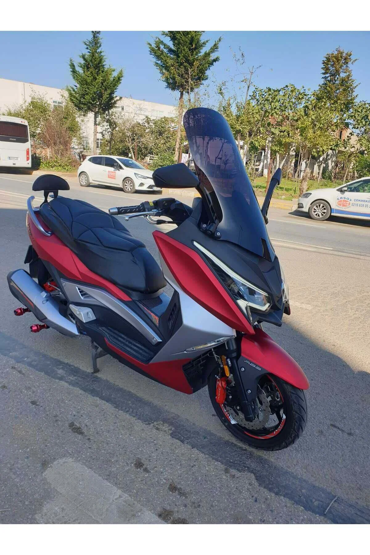 Ariic Chief 318 Ön Cam 2023-2026 Model 75cm Siyah Renkli 4mm UZUN