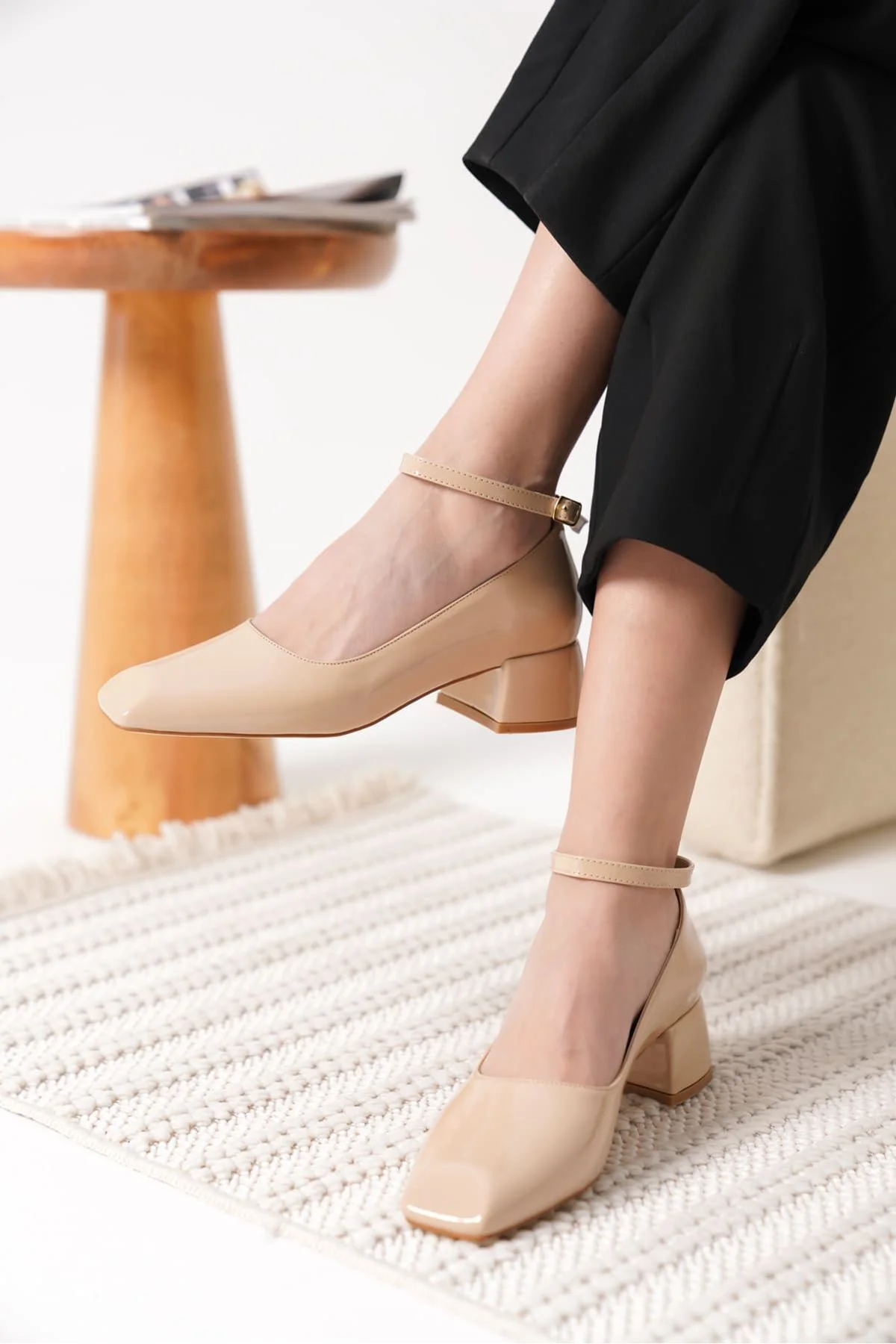 Arilla Bej Rugan Kadın Topuklu Ayakkabı