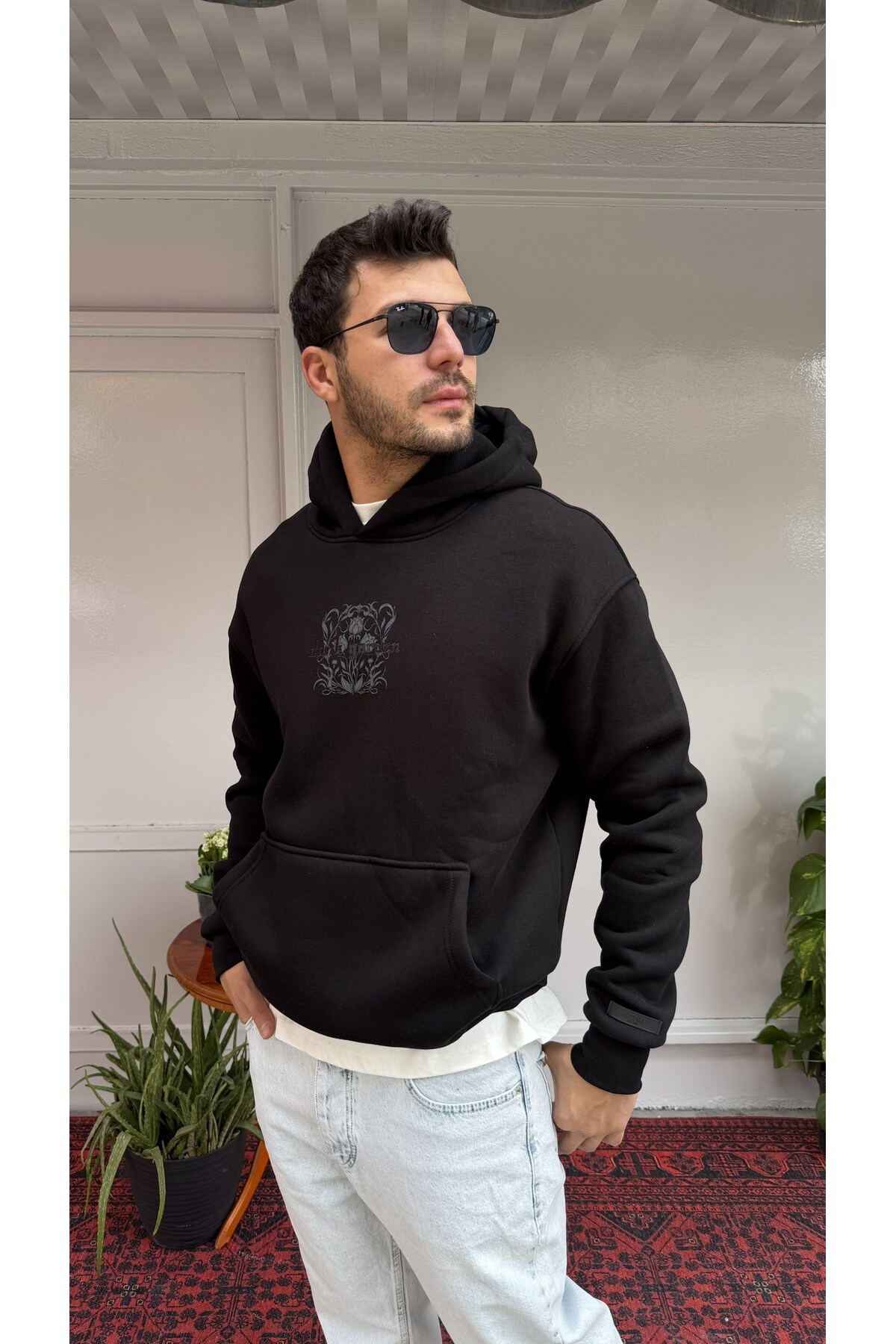 Arka Çiçek Desen Kapüşon