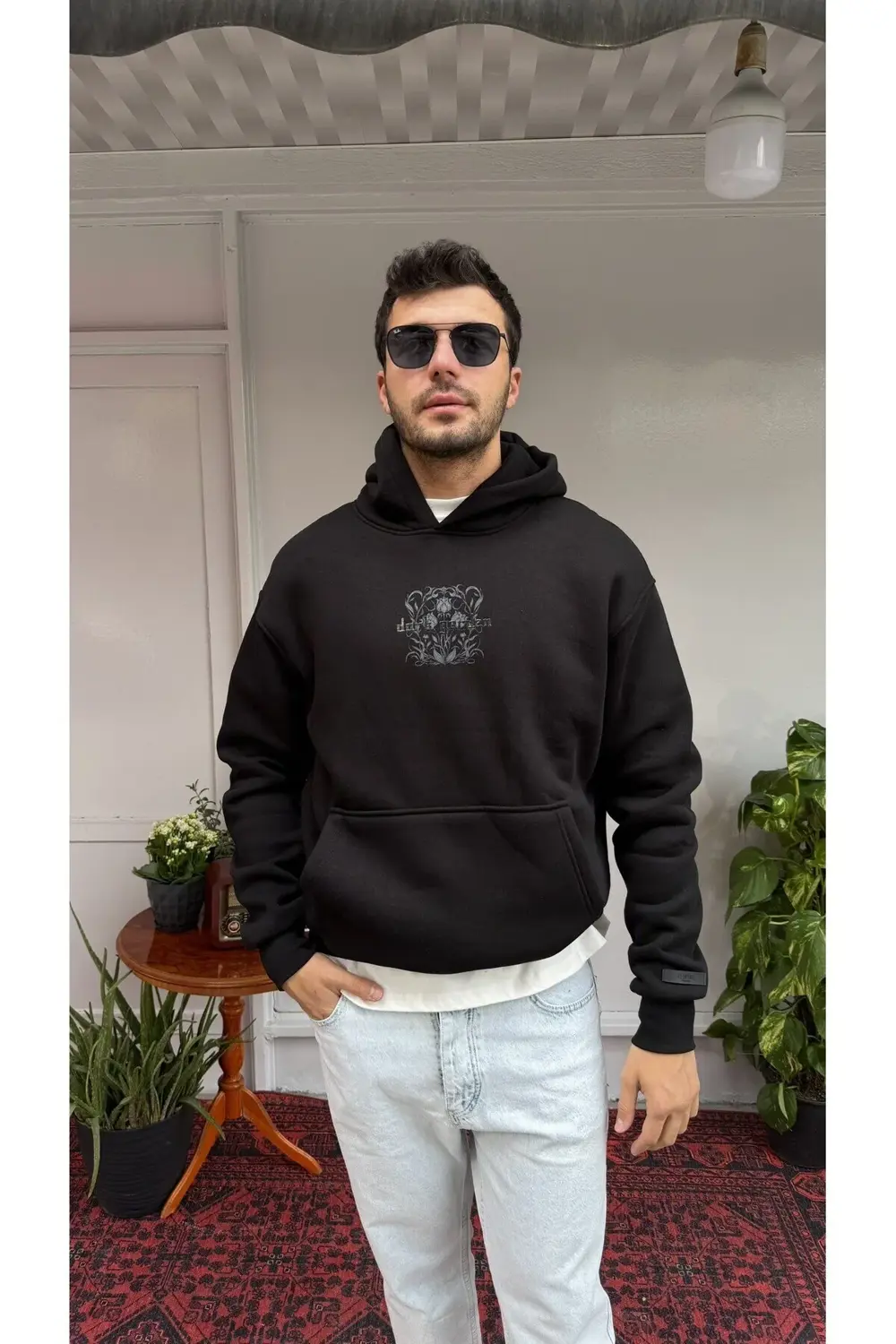 Arka Çiçek Desen Kapüşon