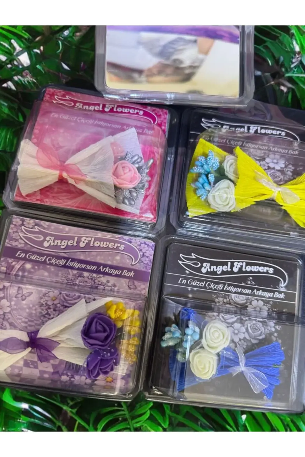 ARKASI AYNALI MİNİ SOLMAZ ÇİÇEK BUKETİ (MAVİ RENK)