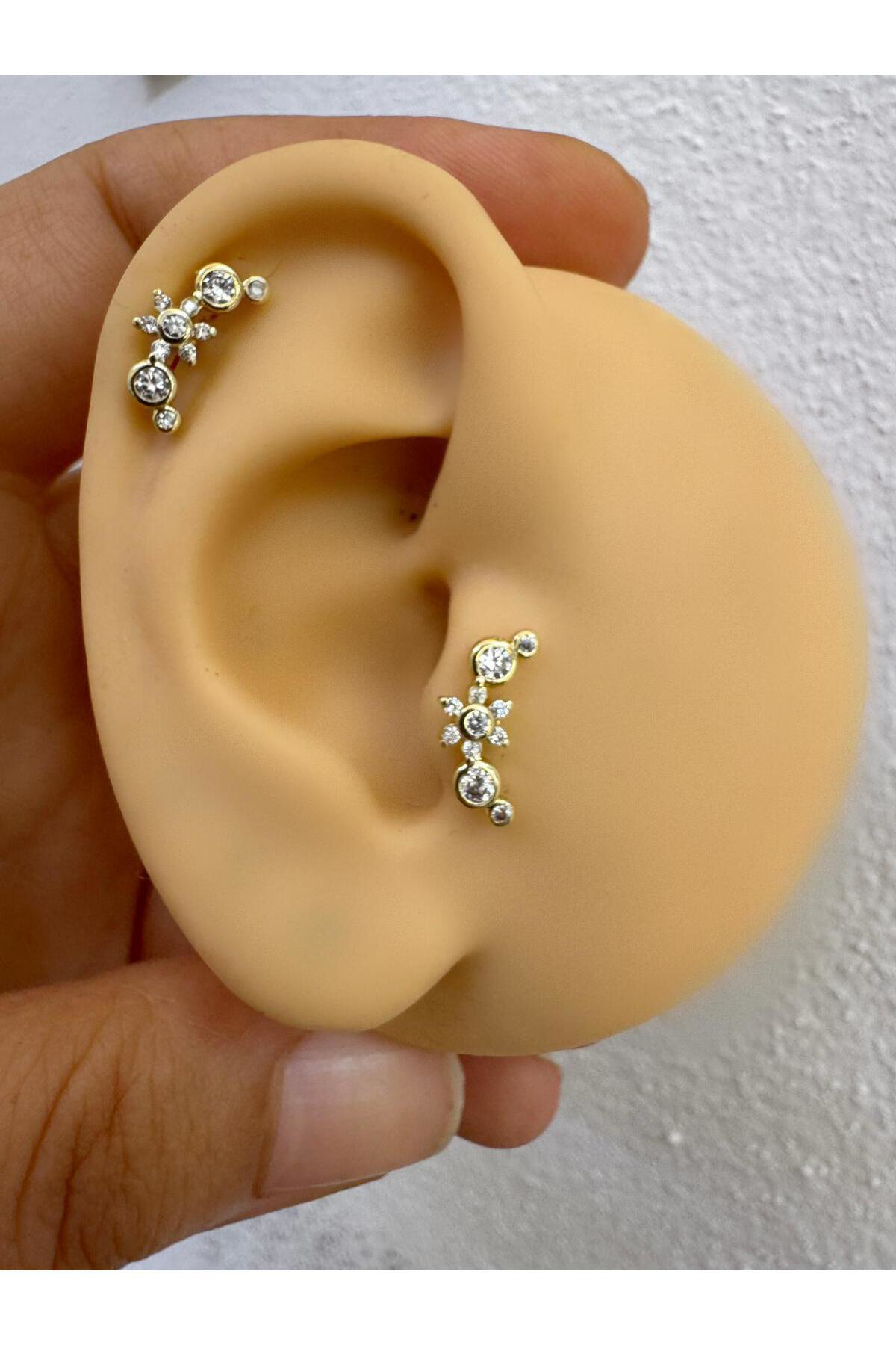 arkası düz önden takmalı tragus helix lobe conch uyumlu 1 adet pi