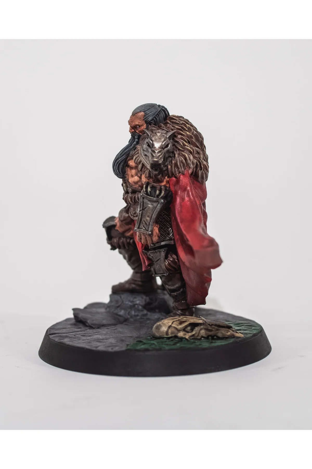 Armies of Gielinor Barbarian Chieftain Boyalı Figür Barbar Reisi Figür 15CM