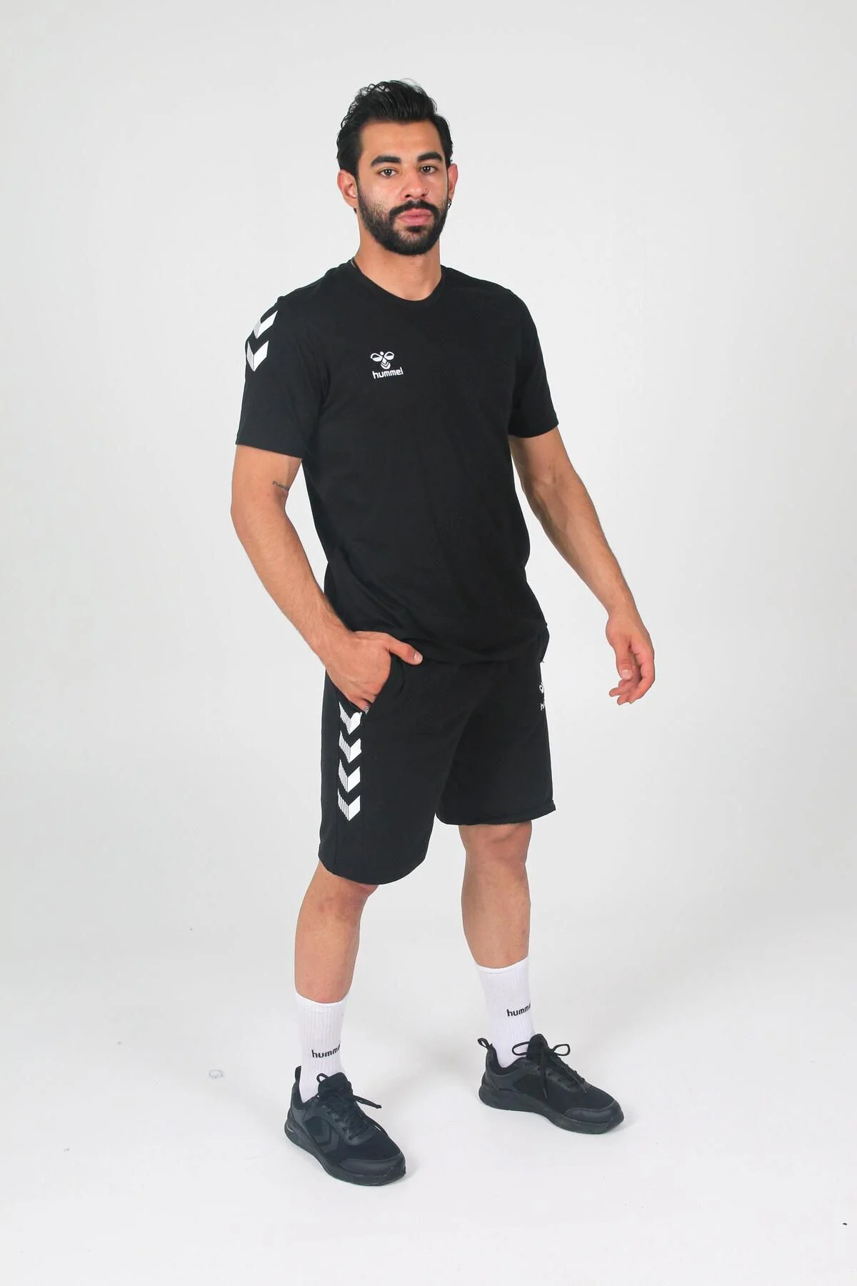 Armin Pamuklu Bisiklet Yaka Tişört Siyah