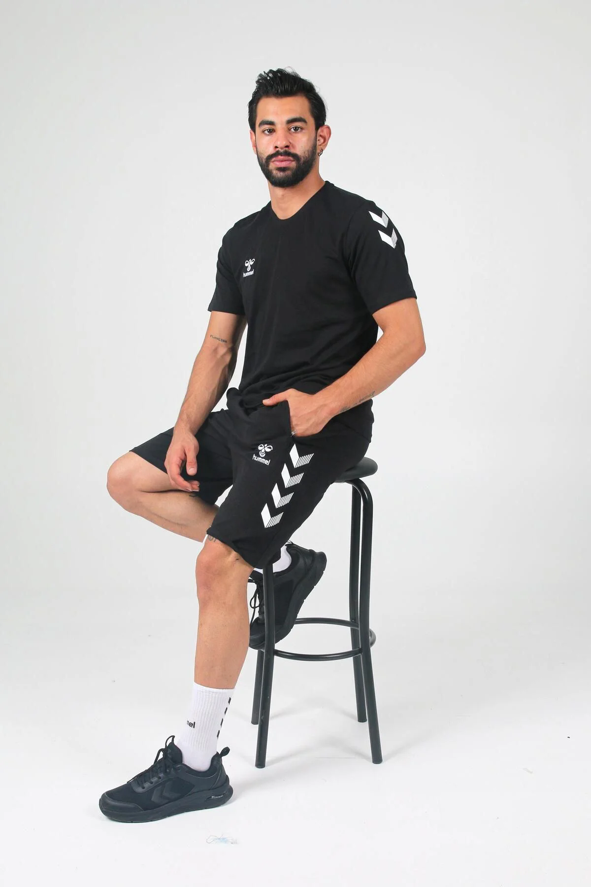 Armin Pamuklu Bisiklet Yaka Tişört Siyah