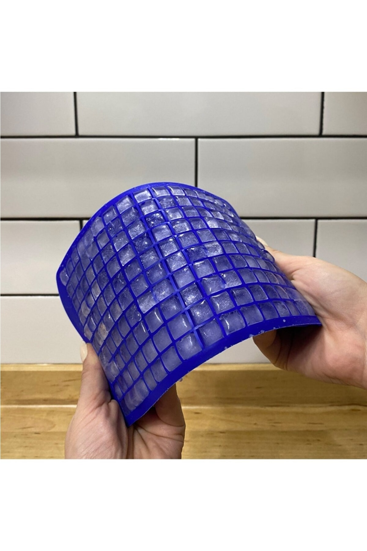 Elif Aksesuar Arnillo 160'Li Mini Küp Şekilli Silikon Buzluk -Mavi