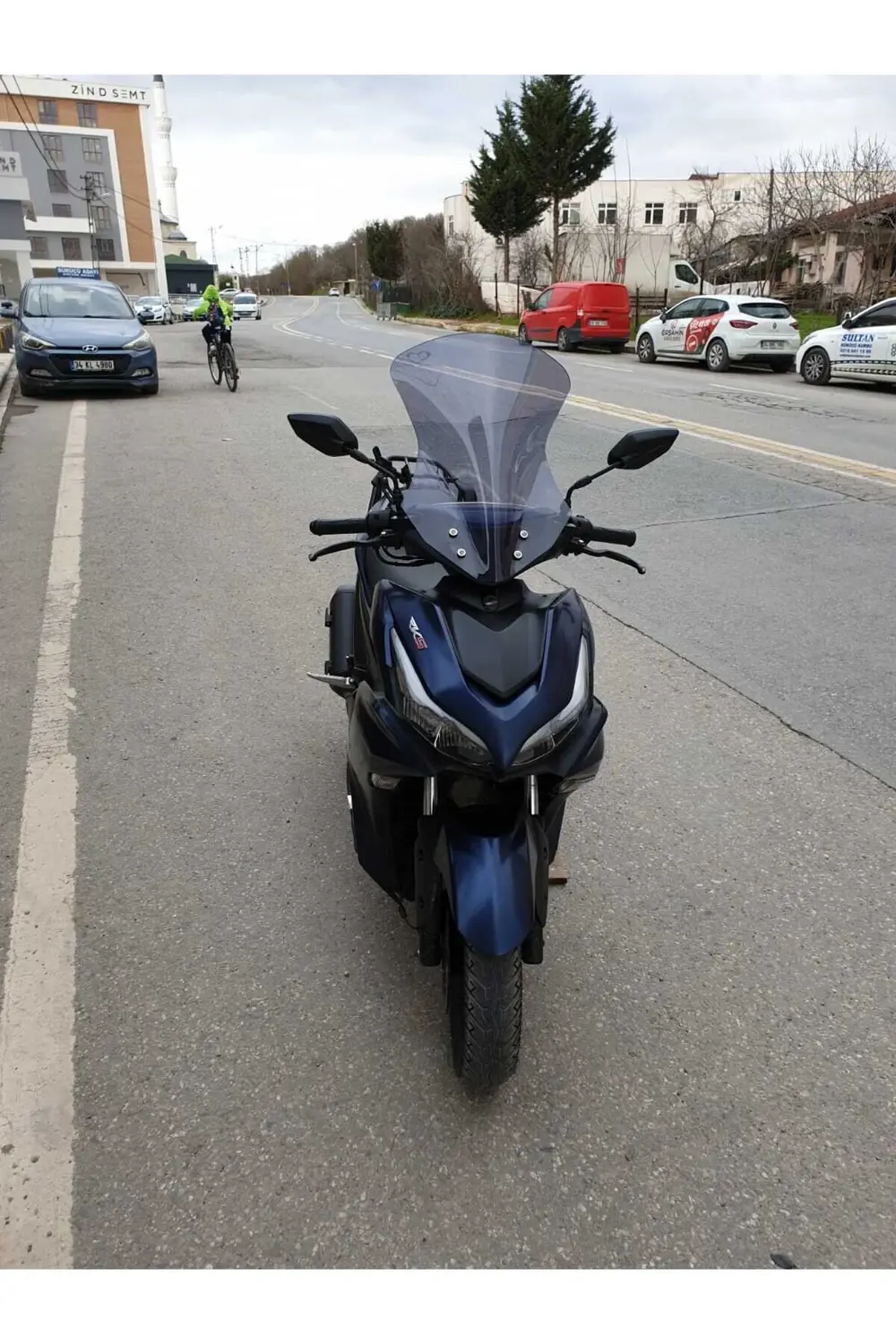 Arome 125 Siperlik Uyumlu Ön Cam 2023-2025 Model 54cm Açıkfüme Re