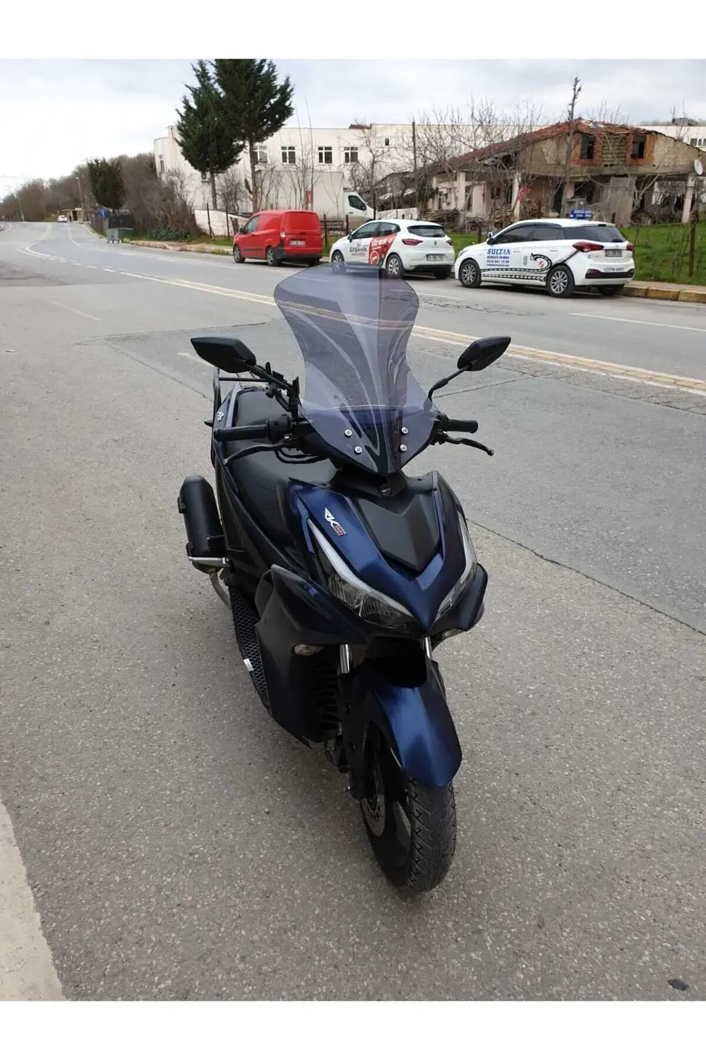 Arome 125 Siperlik Uyumlu Ön Cam 2023-2025 Model 54cm Açıkfüme Re