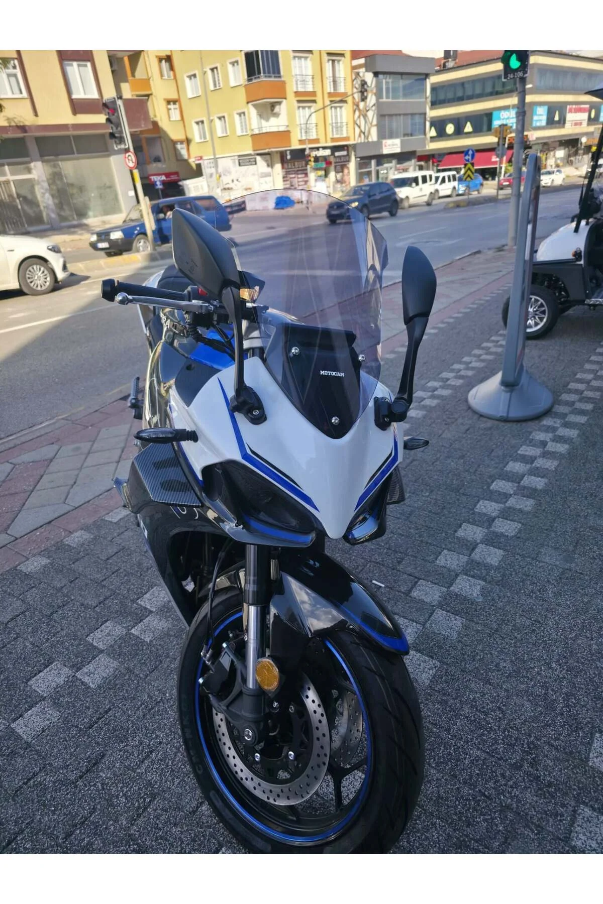 Arora AR 250 Ön Cam 2026-2027 Model 44cm Füme Renkli 4mm - Görsel 2
