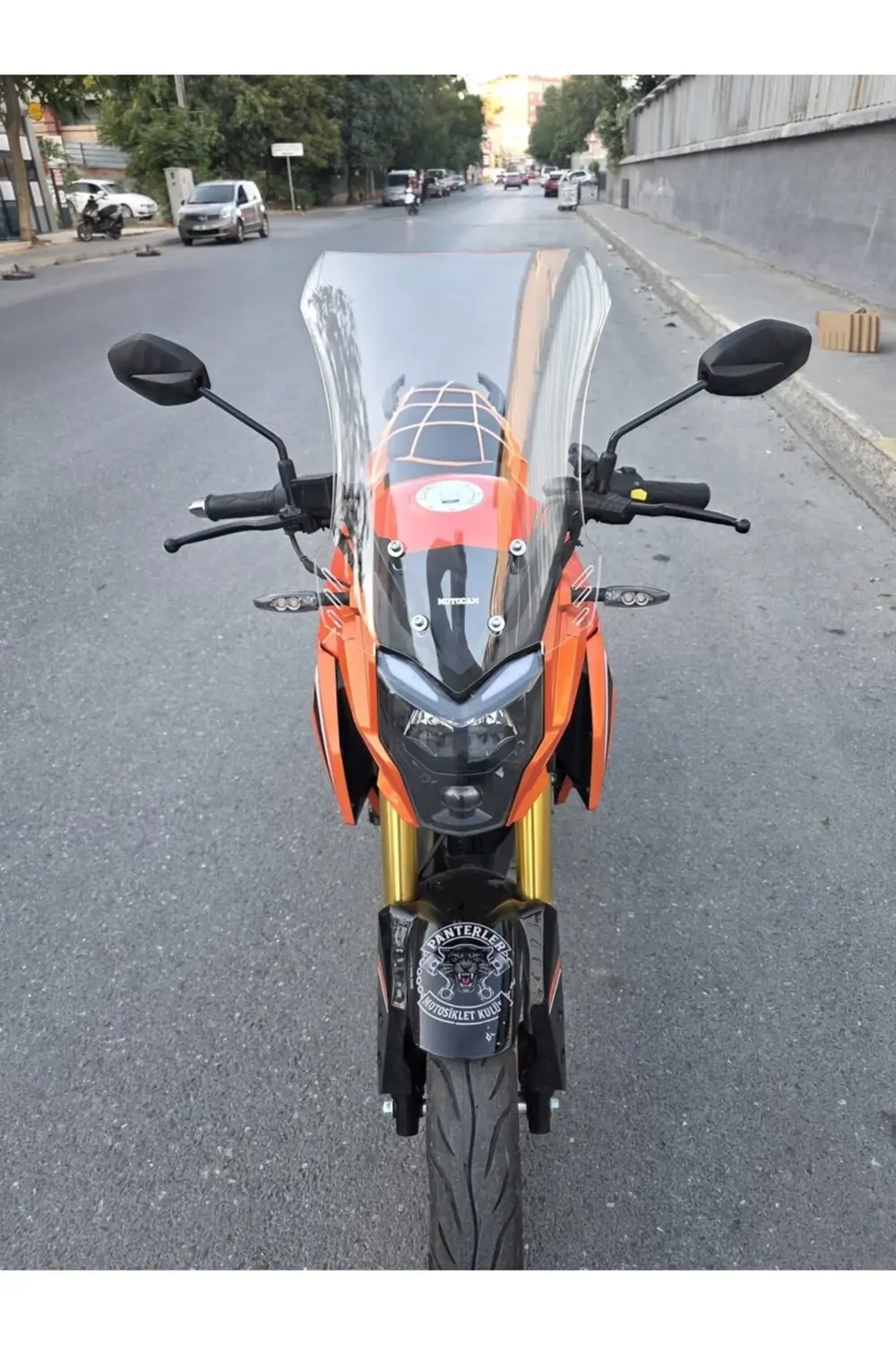 Arora ARS 200 Ön Cam 2022-2025 Model 46cm Şeffaf Renkli 4mm Arora ARS 200 Ön Cam 2022-2025 Model 46cm Şeffaf Renkli 4mm
