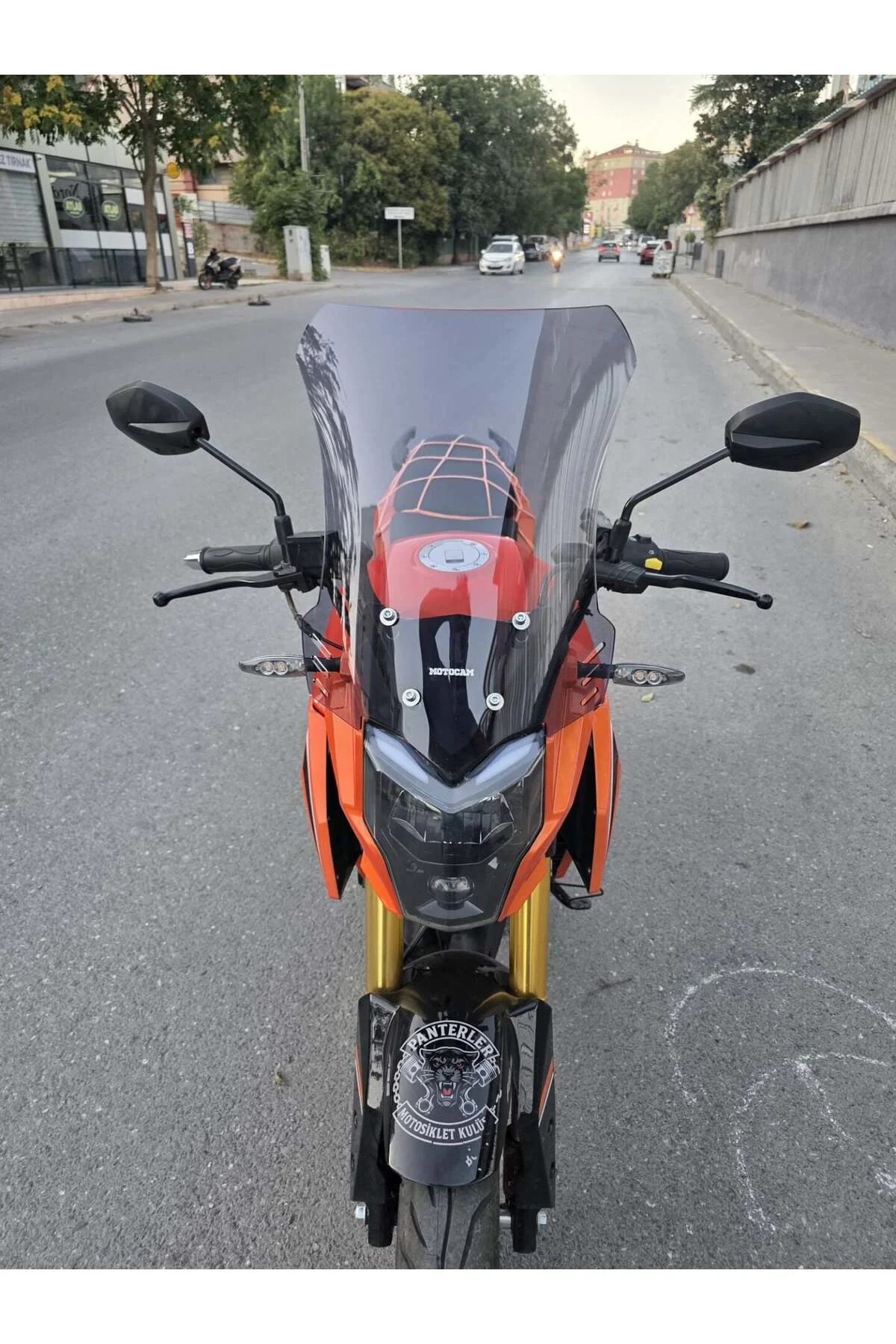 Arora ARS 200 Ön Cam 2022-2026 Model 46cm Füme Renkli 4mm