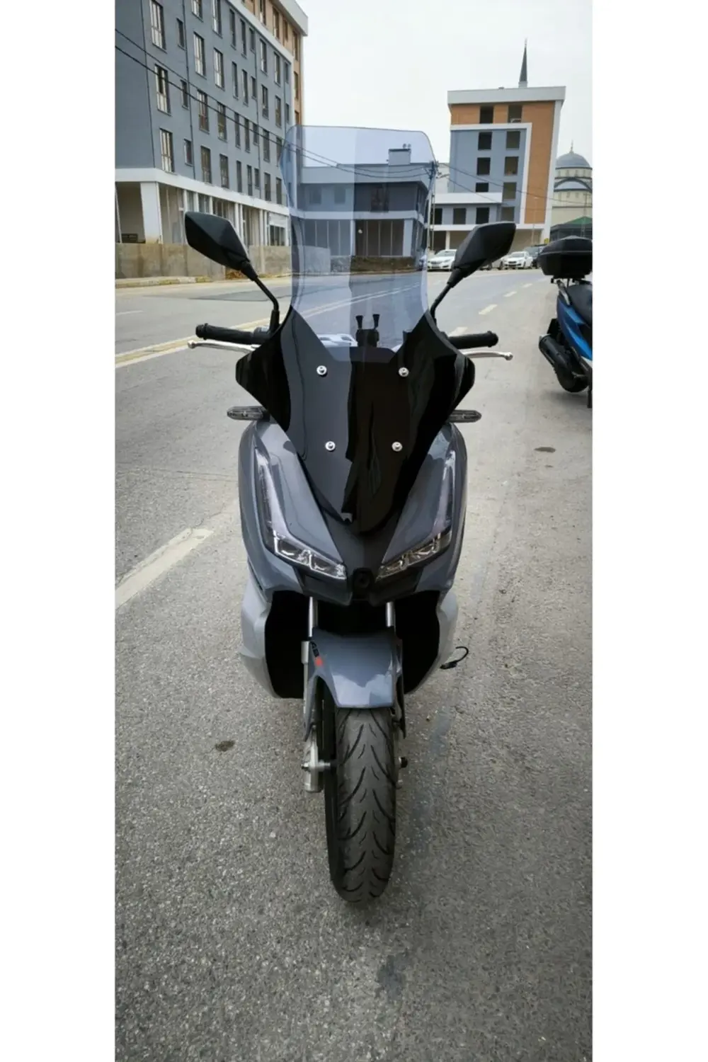 Arora Beatrix 150 Ön Cam 2023-2025 Model 78cm Füme Renkli 4mm UZU