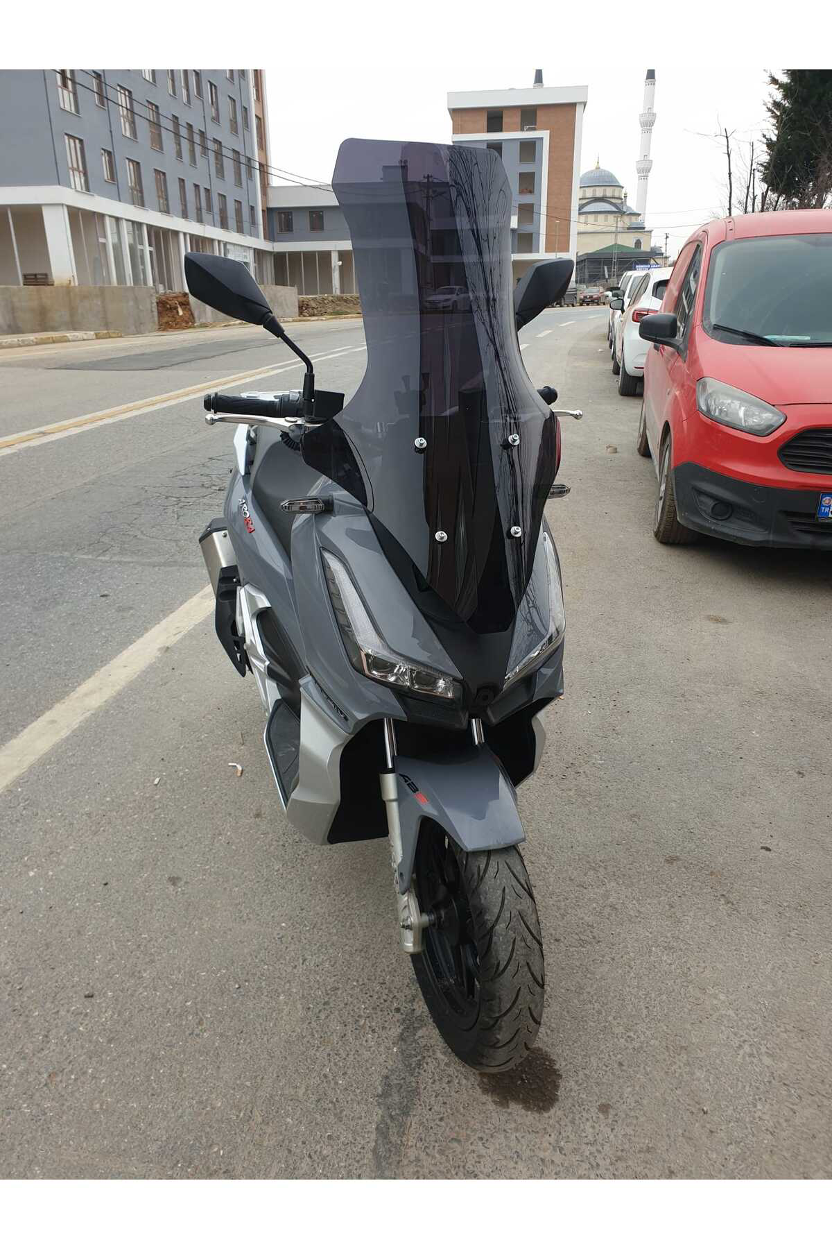 Motocam Arora Beatrix Ön Cam 2023 2024 Model 78Cm Siyah Renkli 4Mm Uzun C