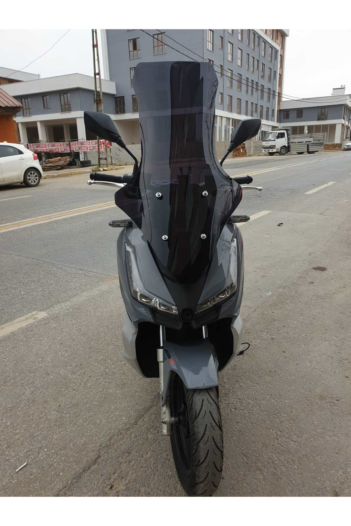 Motocam Arora Beatrix Ön Cam 2023 2024 Model 78Cm Siyah Renkli 4Mm Uzun C