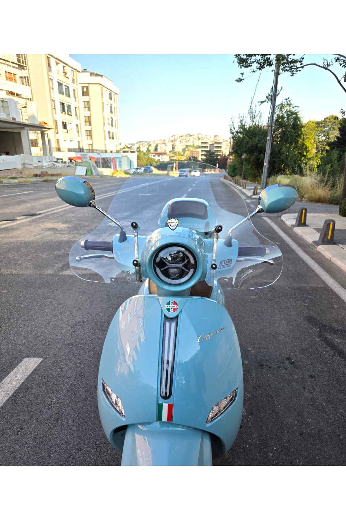 Motocam Arora Cappucino Uyumlu Siperlik Ön Cam 2003-2025 Model 39Cm Şeffa