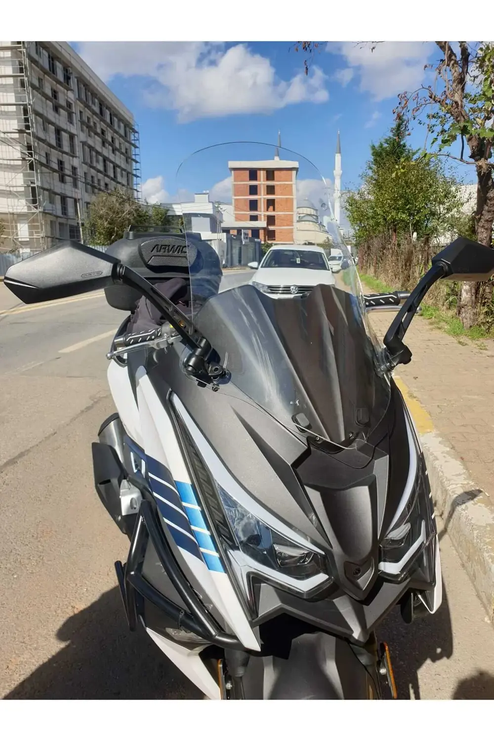 Arora Chinf 318 Ön Cam 2023 2024 Model 75cm Şeffaf Renkli 4mm UZU