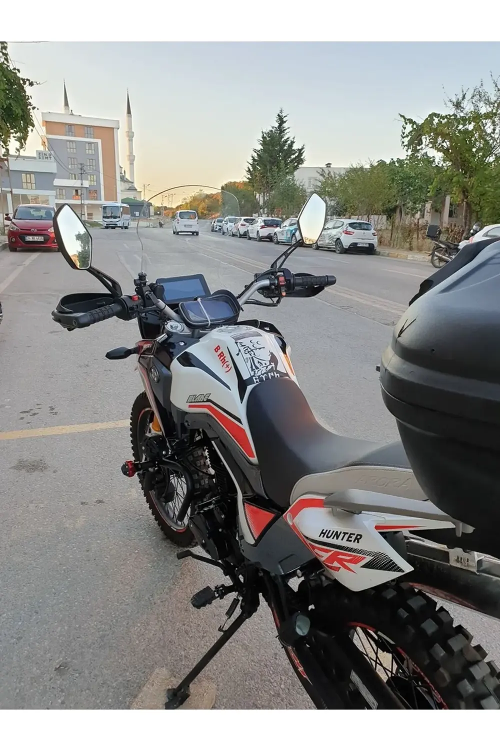 Arora CR 250 Ön Cam 2025 Model 55cm Şeffaf Renkli 4mm