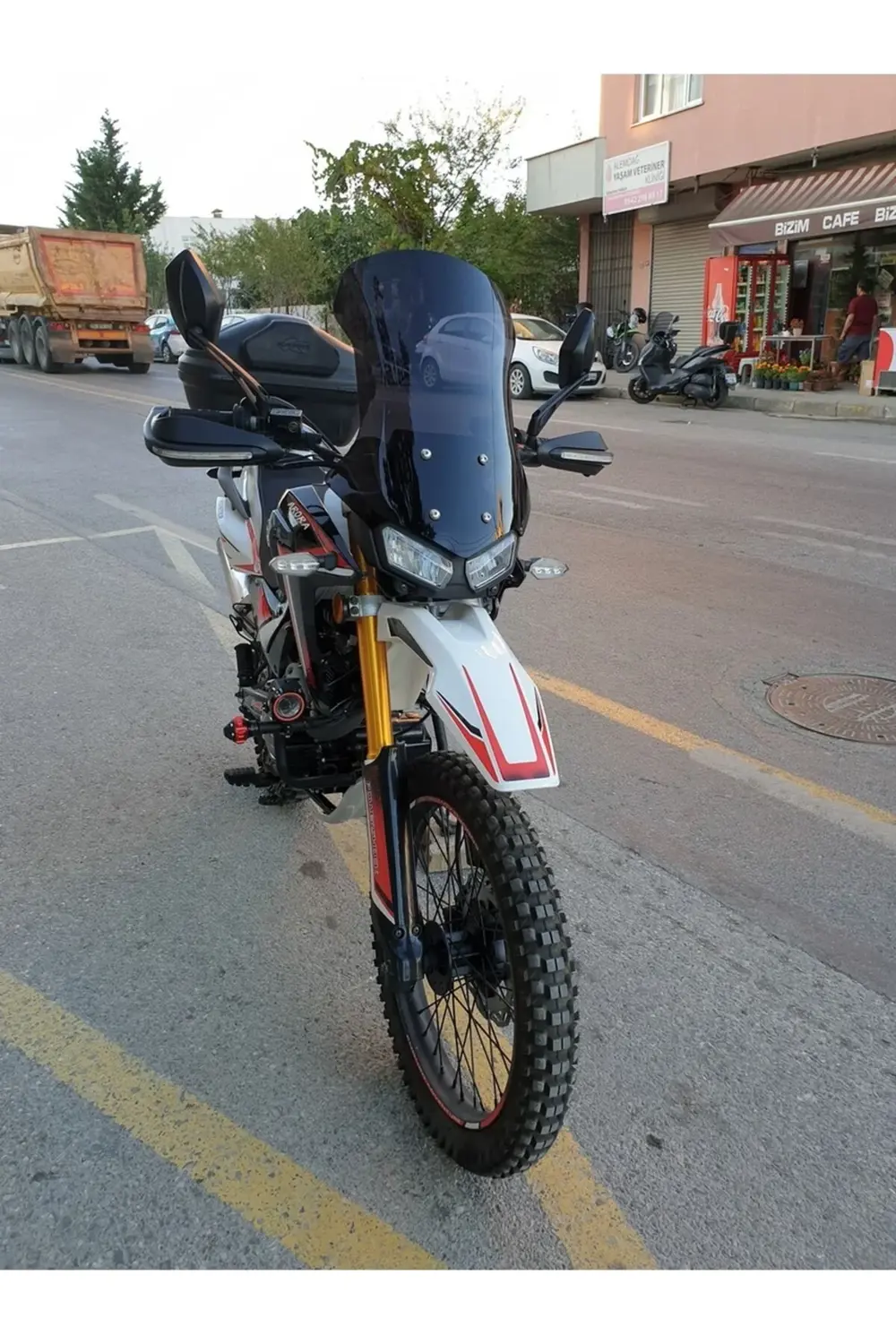 Arora CR 250 Ön Cam 2025 Model 55cm Siyah Renkli 4mm