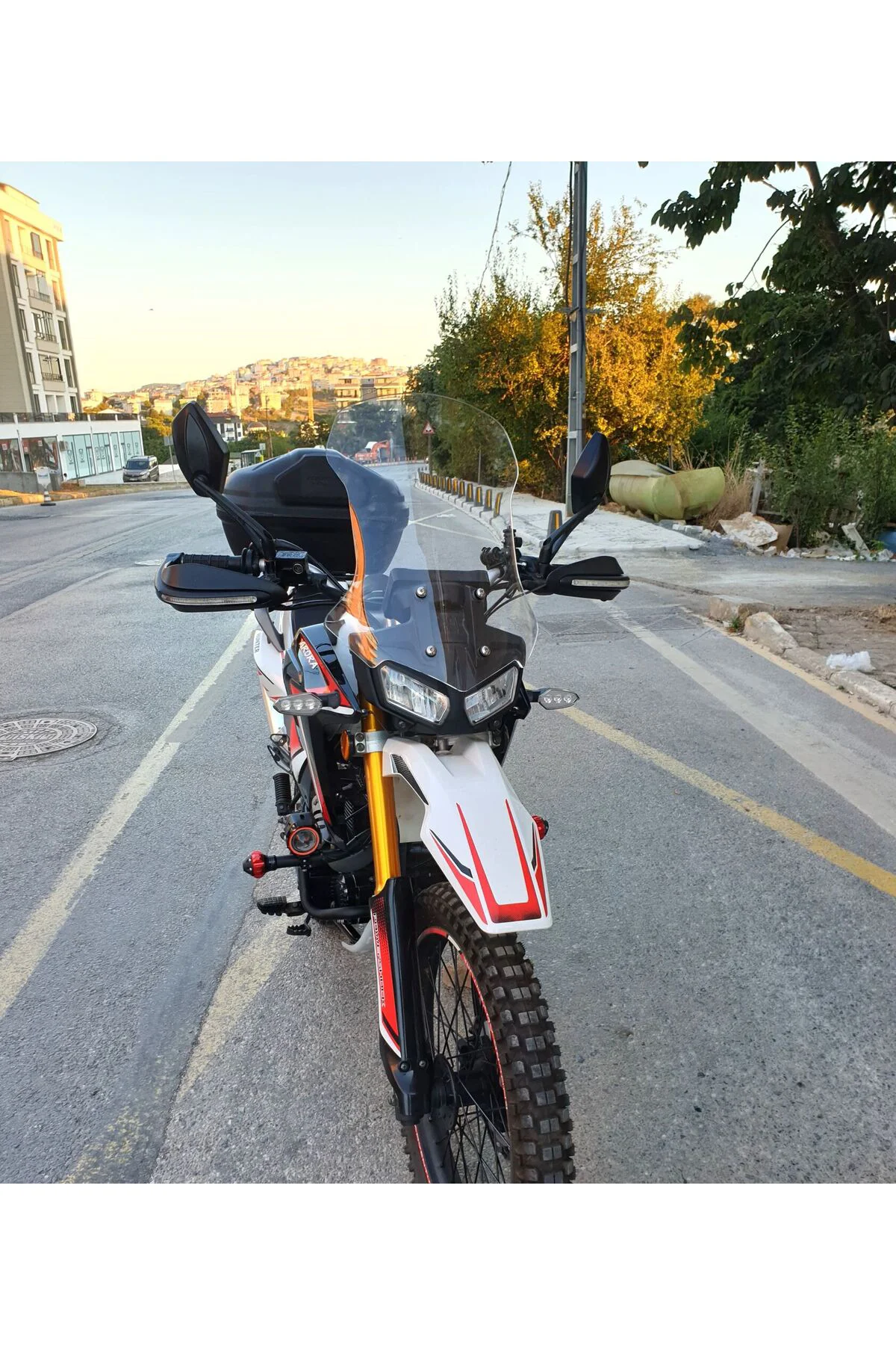 Arora CR 250 Ön Cam 2025-2026 Model 55cm Şeffaf Renkli 4mm