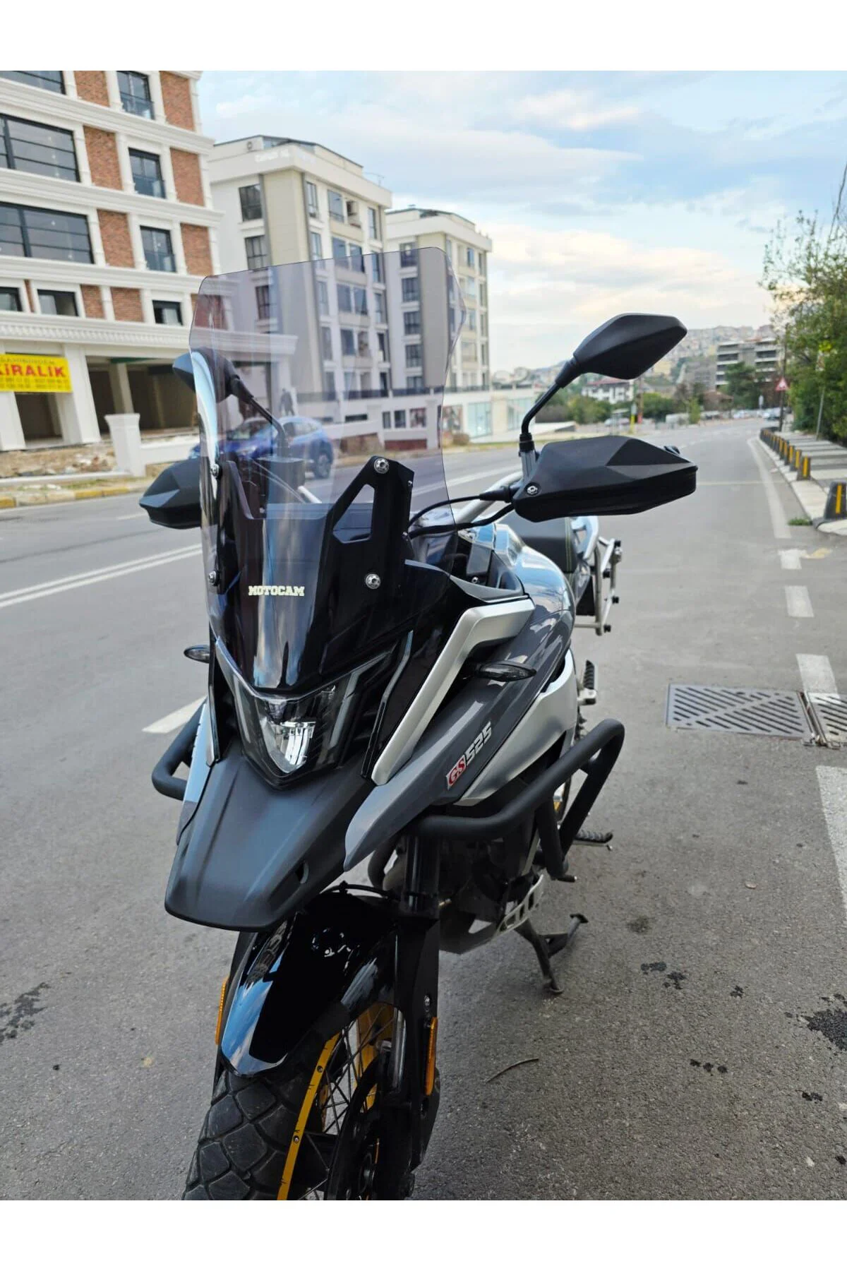 Arora GS 525 Ön Cam 2022-2026 Model 51cm Füme Renkli 4mm