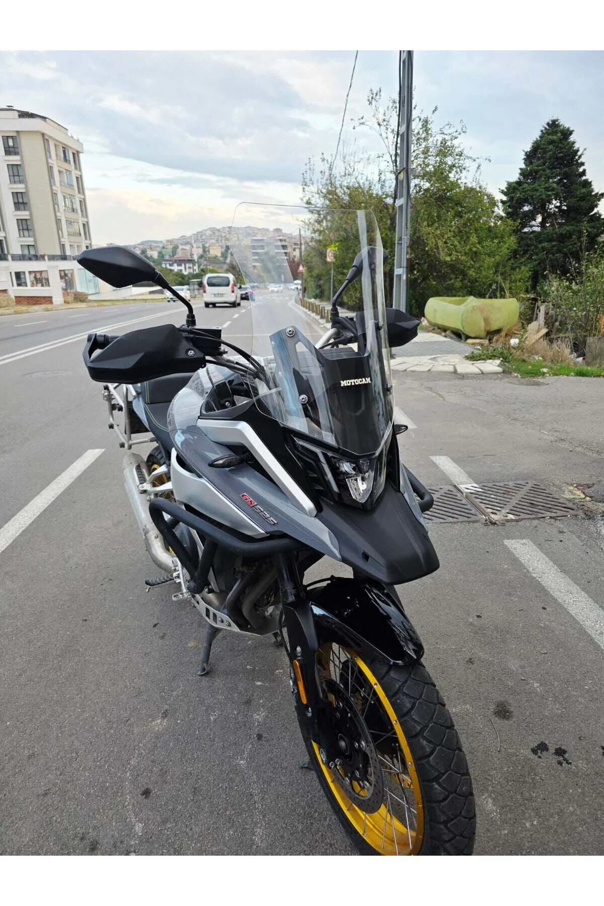 Arora GS 525 Ön Cam 2022-2026 Model 51cm Şeffaf Renkli 4mm