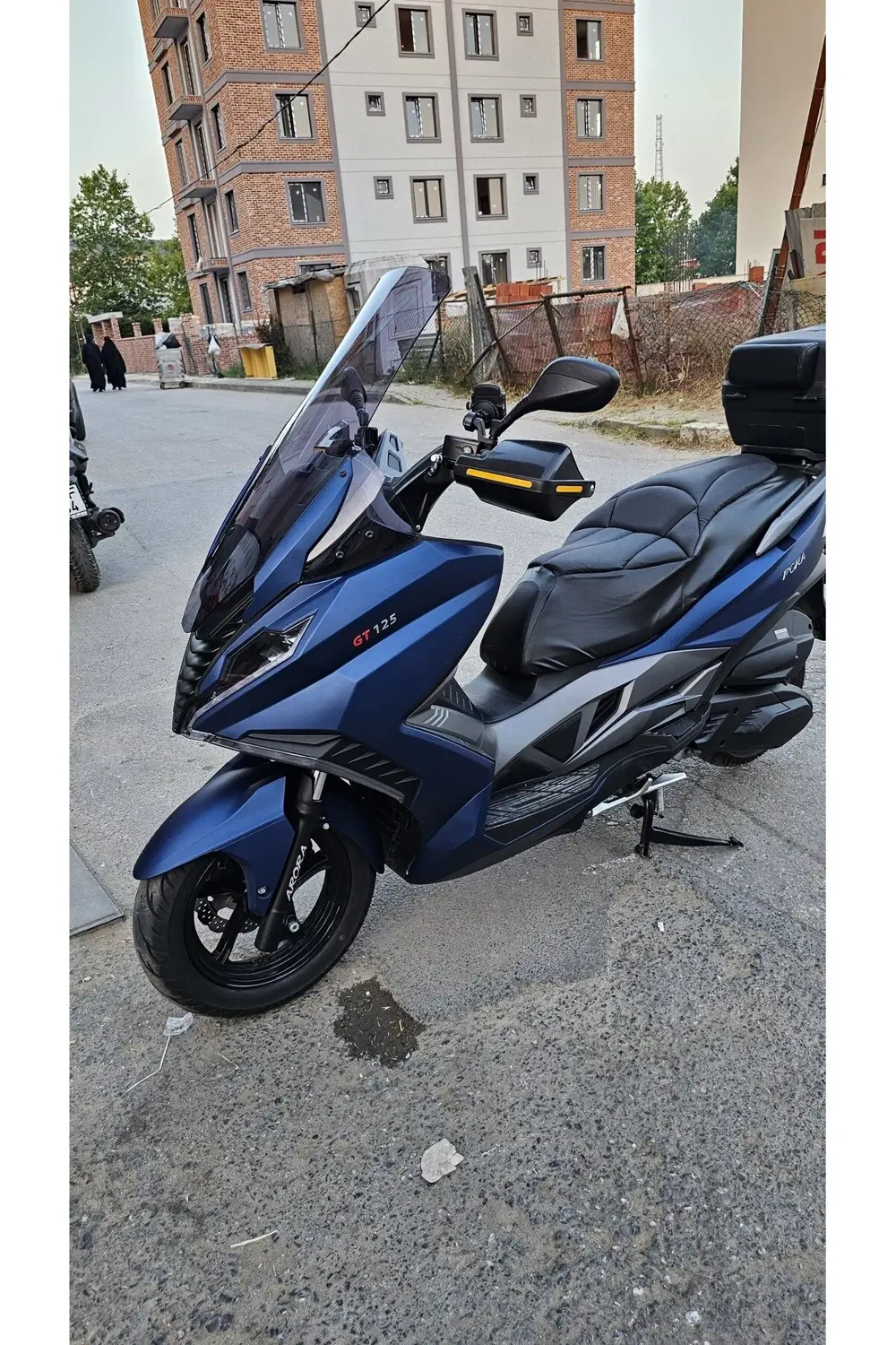 Arora Gt 125 250 Ön Cam 2023 2024 Model 83cm Açıkfüme Renkli 4mm