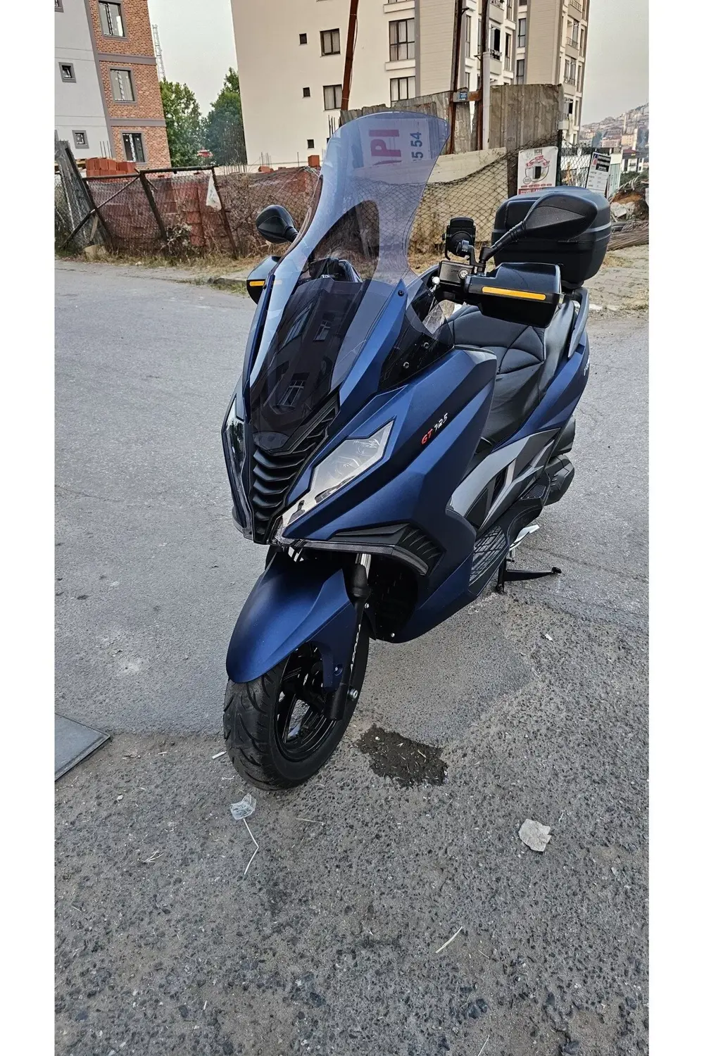 Arora Gt 125 250 Ön Cam 2023 2024 Model 83cm Açıkfüme Renkli 4mm