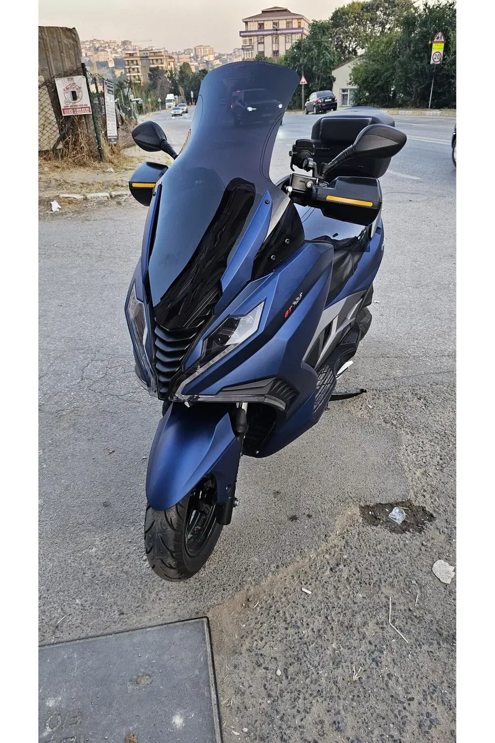 Arora GT 125 250 Siperlik Ön Cam 2023-2025 Model 83cm Siyah Renkl