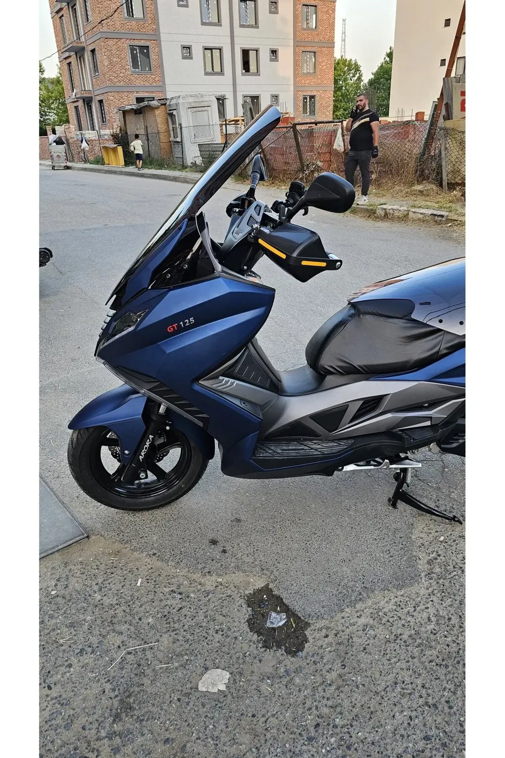 Arora GT 125 250 Siperlik Ön Cam 2023-2025 Model 83cm Siyah Renkl