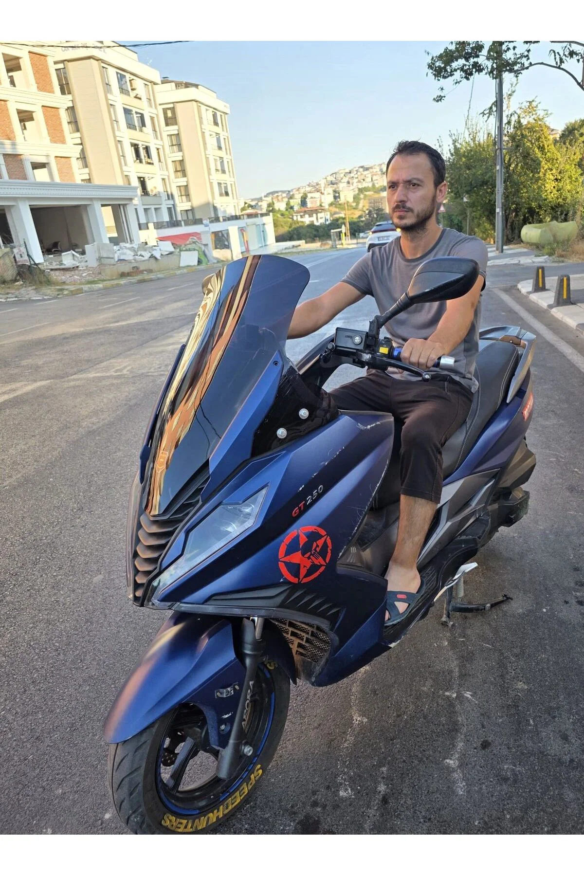 Arora GT 125 Ön Cam 2023-2026 Model 65cm Siyah Renkli 4mm ORİJİNA