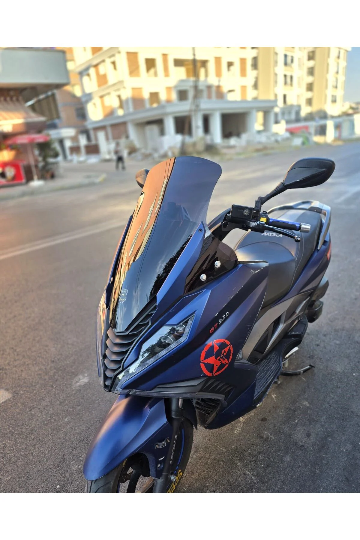 Arora GT 125 Ön Cam 2023-2026 Model 65cm Siyah Renkli 4mm ORİJİNA