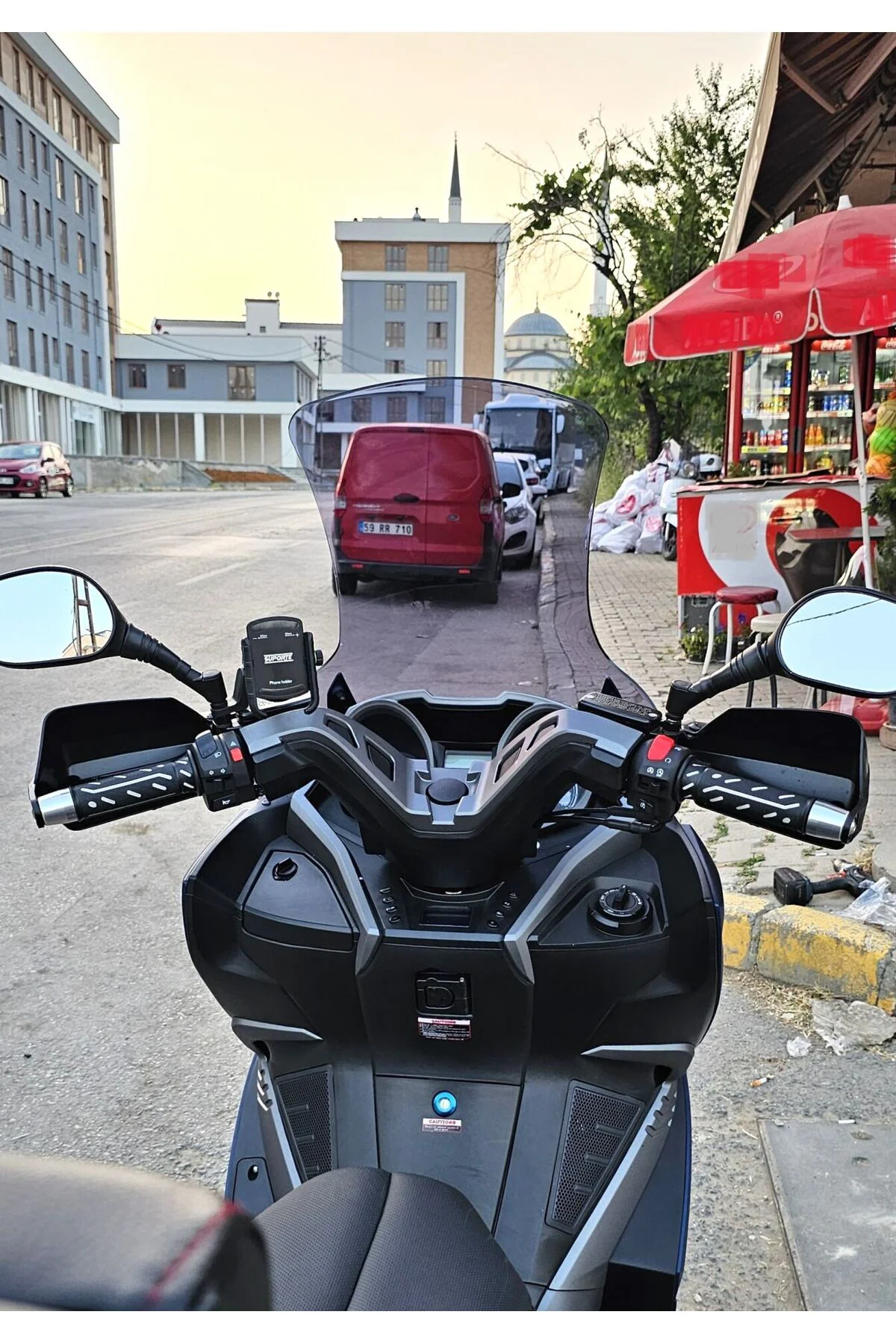 Arora GT 125 Ön Cam 2023-2026 Model 83cm Füme Renkli 4mm UZUN