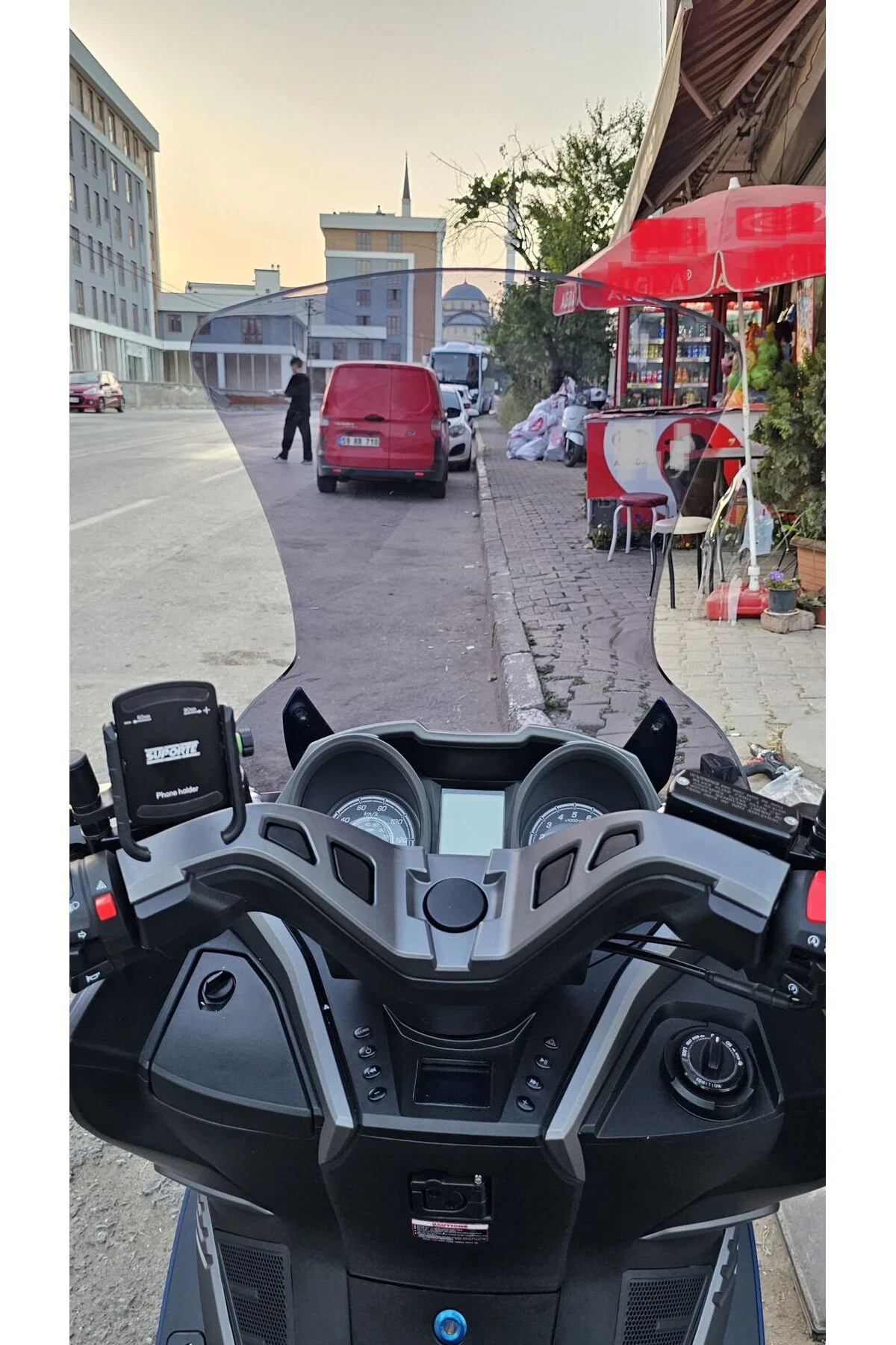 Arora GT 250 Ön Cam 2023-2026 Model 83cm Füme Renkli 4mm UZUN