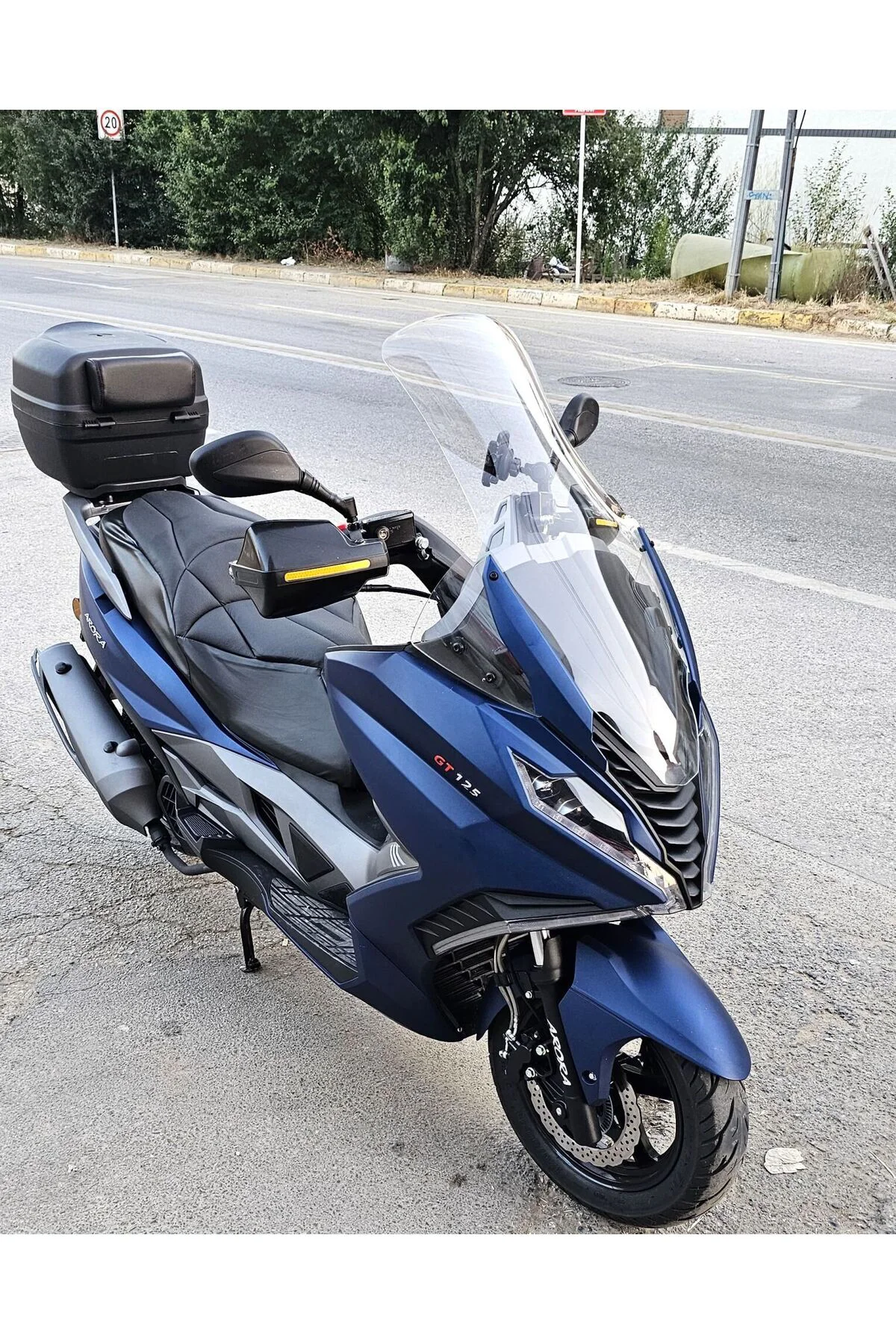 Arora GT 250 Ön Cam 2023-2026 Model 83cm Şeffaf Renkli 4mm UZUN