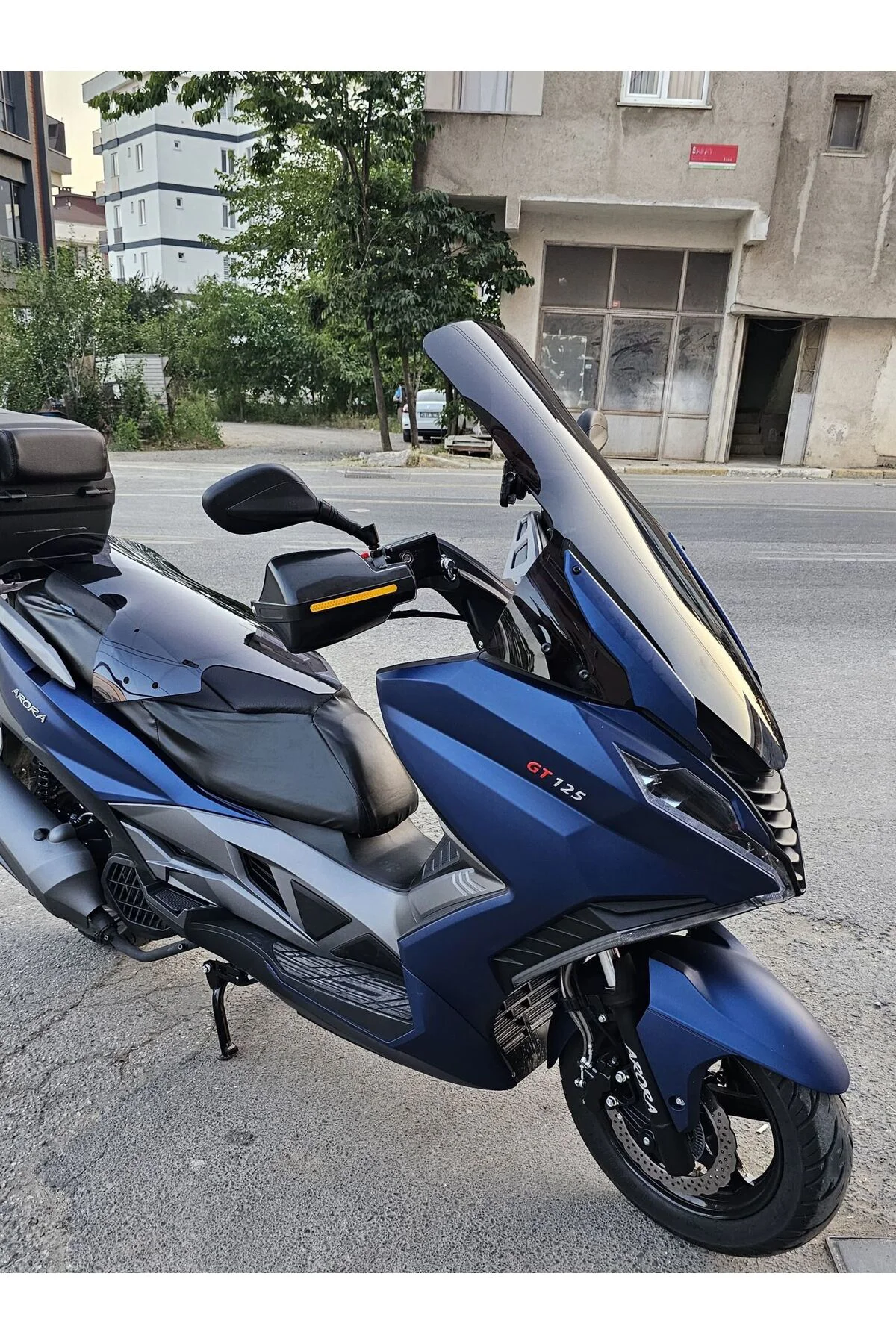 Arora GT 250 Ön Cam 2023-2026 Model 83cm Siyah Renkli 4mm UZUN