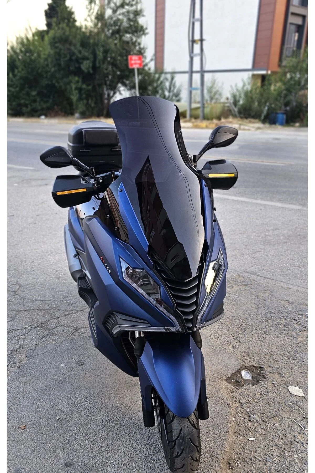 Arora GT 250 Ön Cam 2023-2026 Model 83cm Siyah Renkli 4mm UZUN