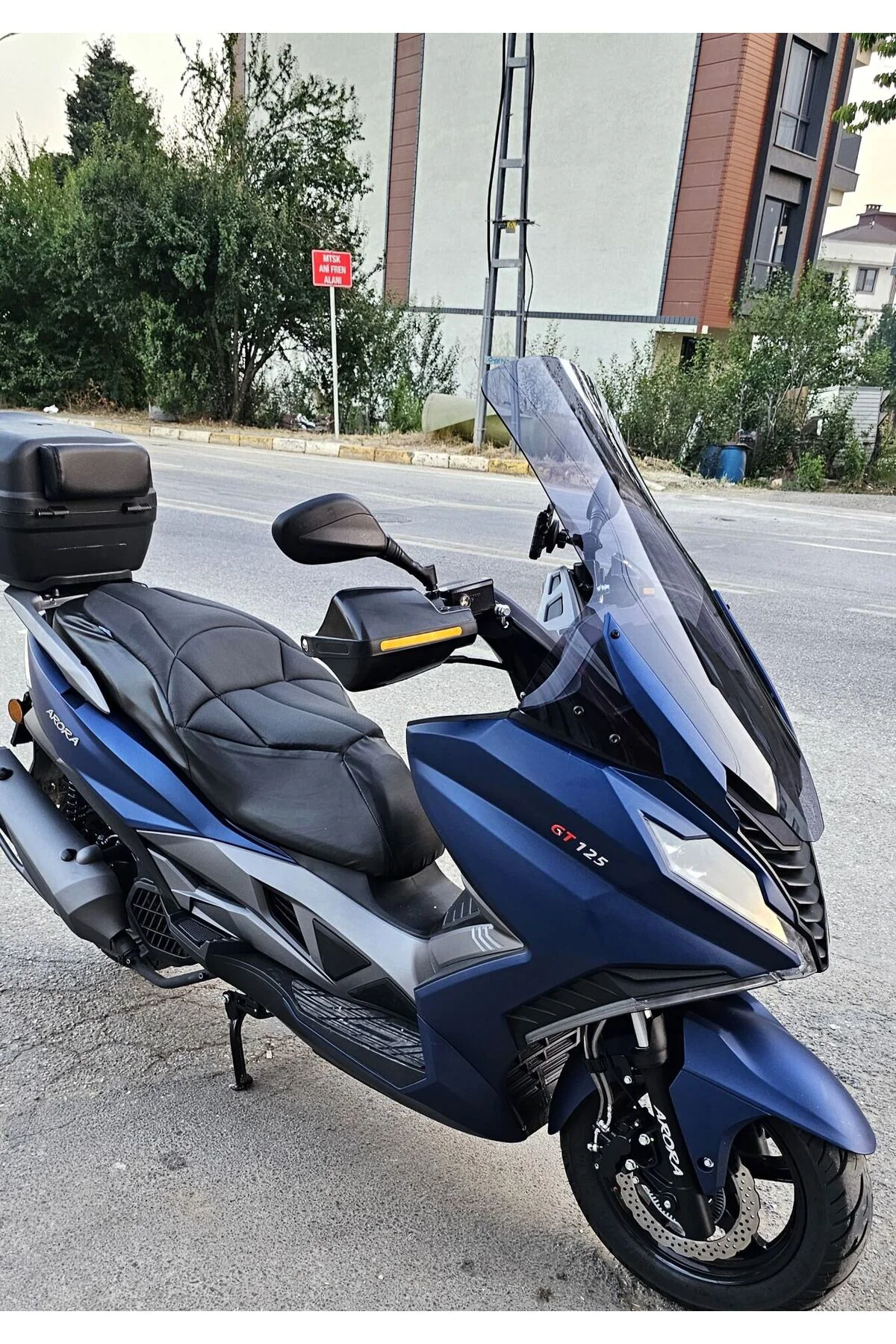 Arora GT 250 Ön Cam 2023-2026 Model 83cm Füme Renkli 4mm UZUN