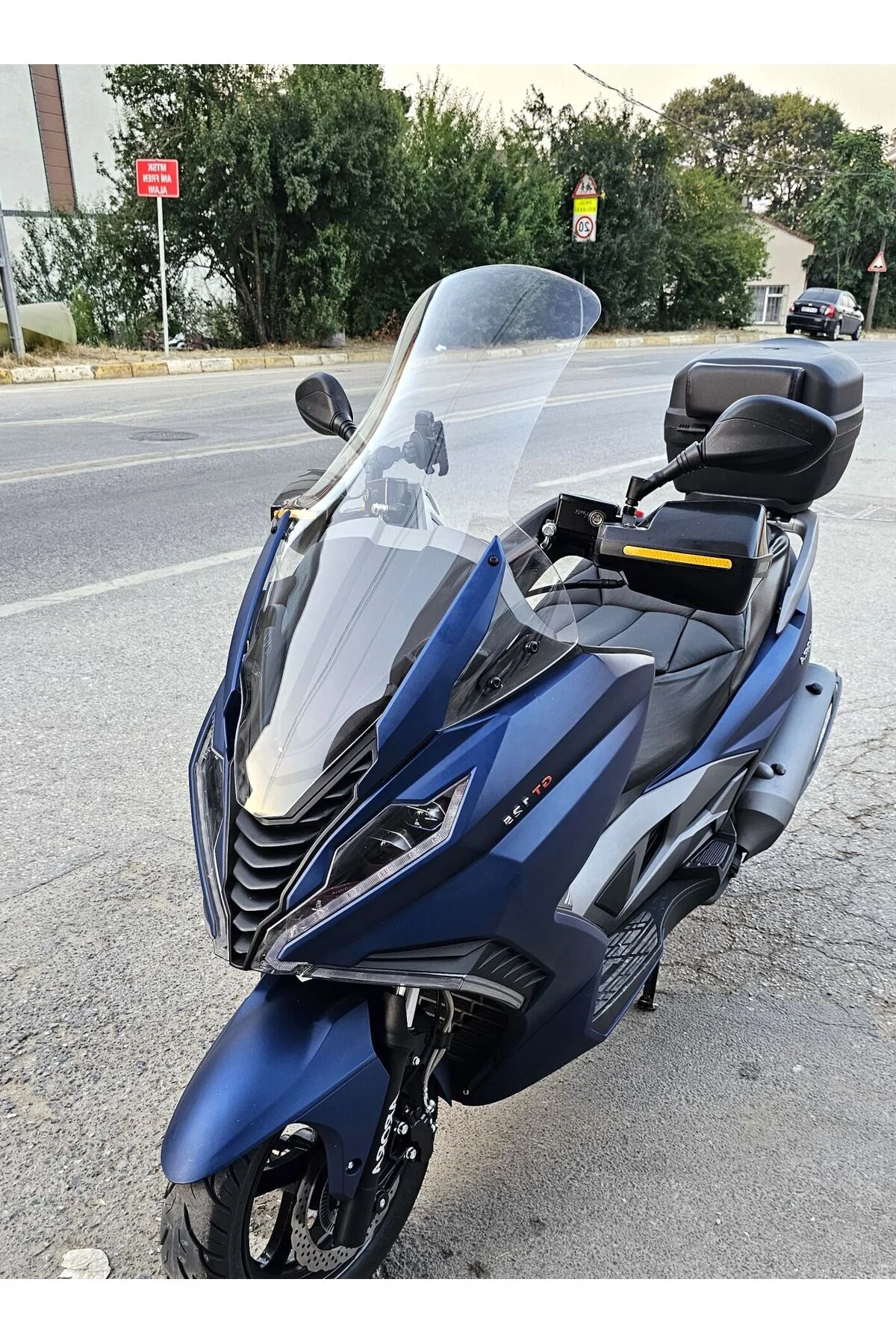 Arora GT 250 Ön Cam 2023-2026 Model 83cm Şeffaf Renkli 4mm UZUN