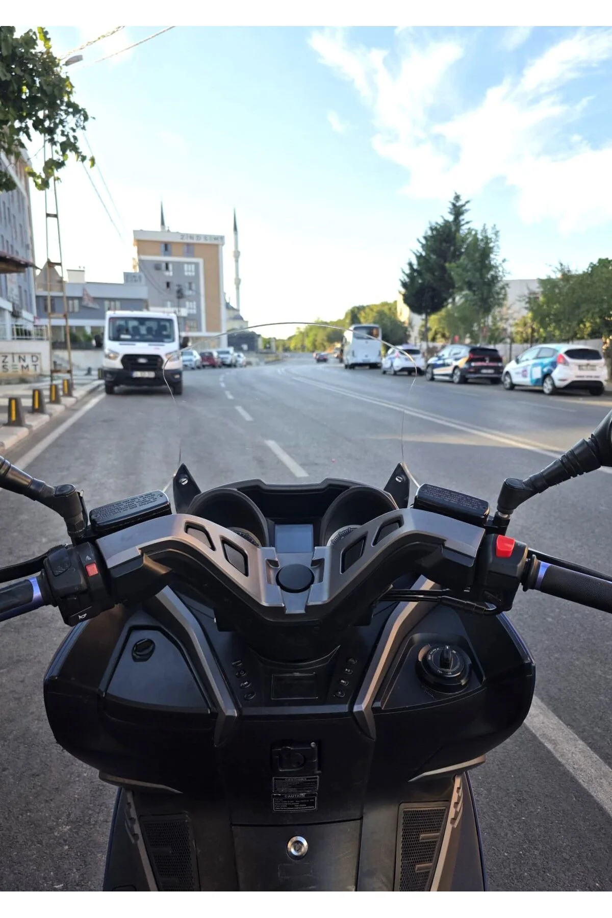 Arora GT 250 Ön Cam 2023-2026 Model 65cm Şeffaf Renkli 4mm ORİJİN