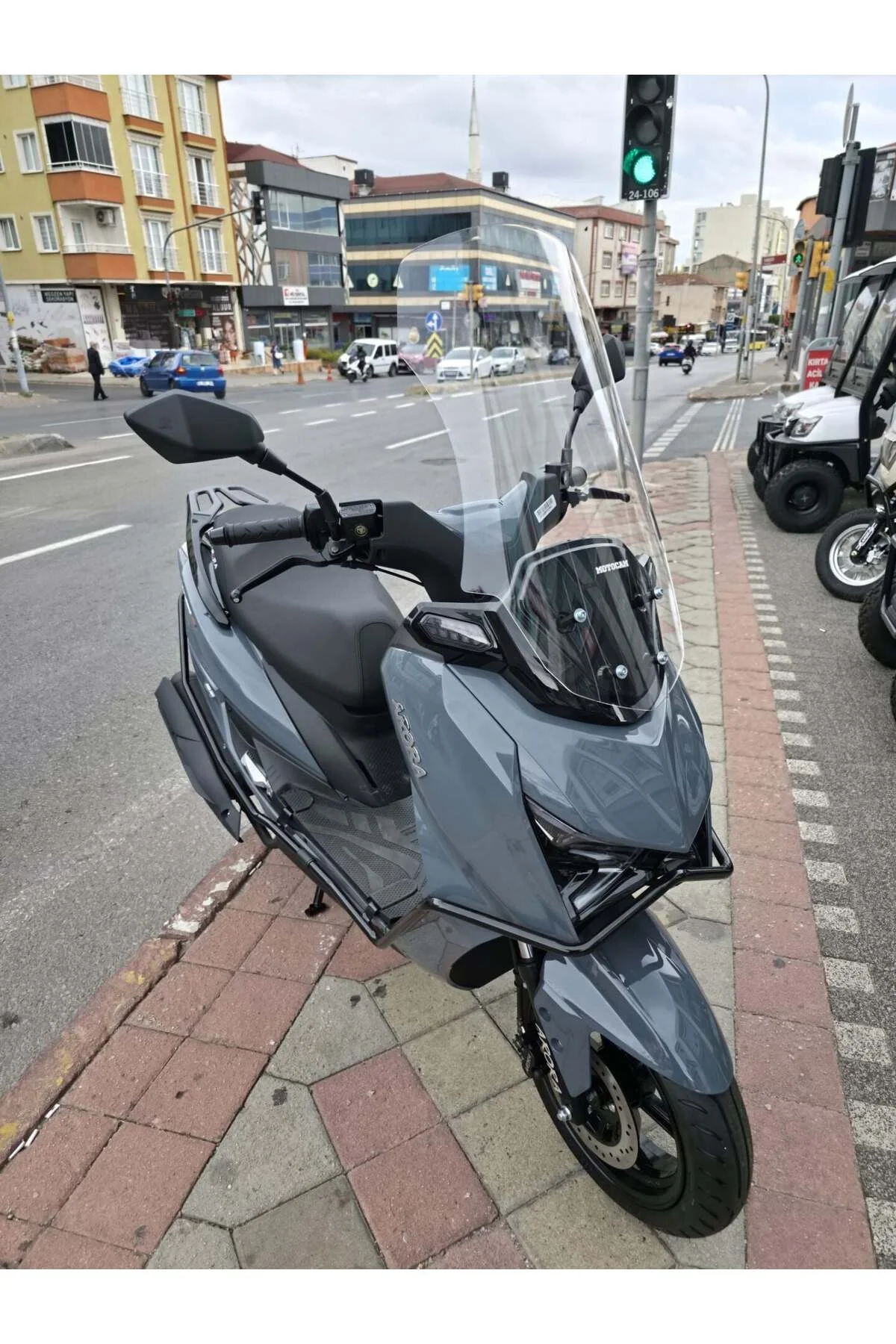 Arora HTX PRO 125 Ön Cam 2025-2026 Model 65cm Şeffaf Renkli 4mm - Görsel 6
