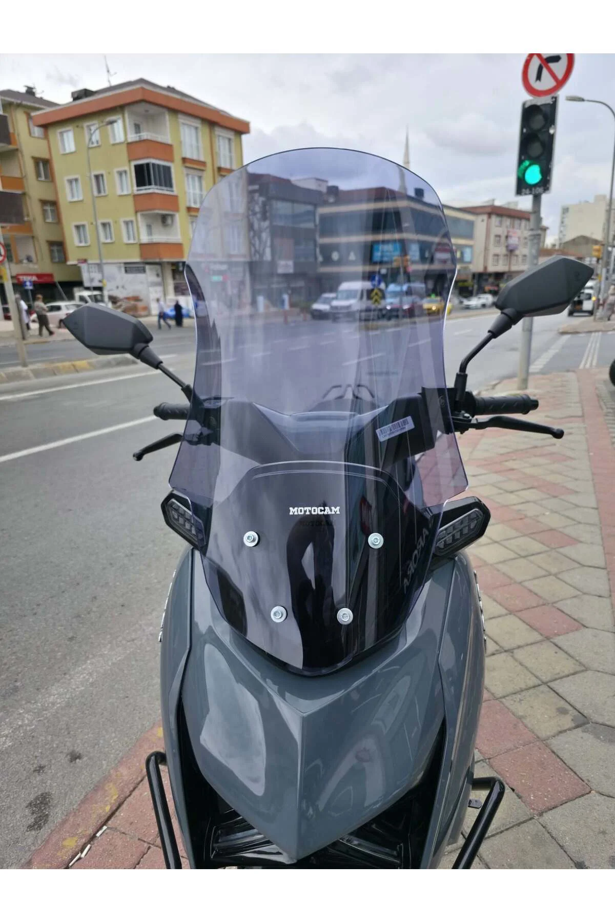 Arora HTX PRO 50 Ön Cam 2025-2026 Model 65cm Füme Renkli 4mm