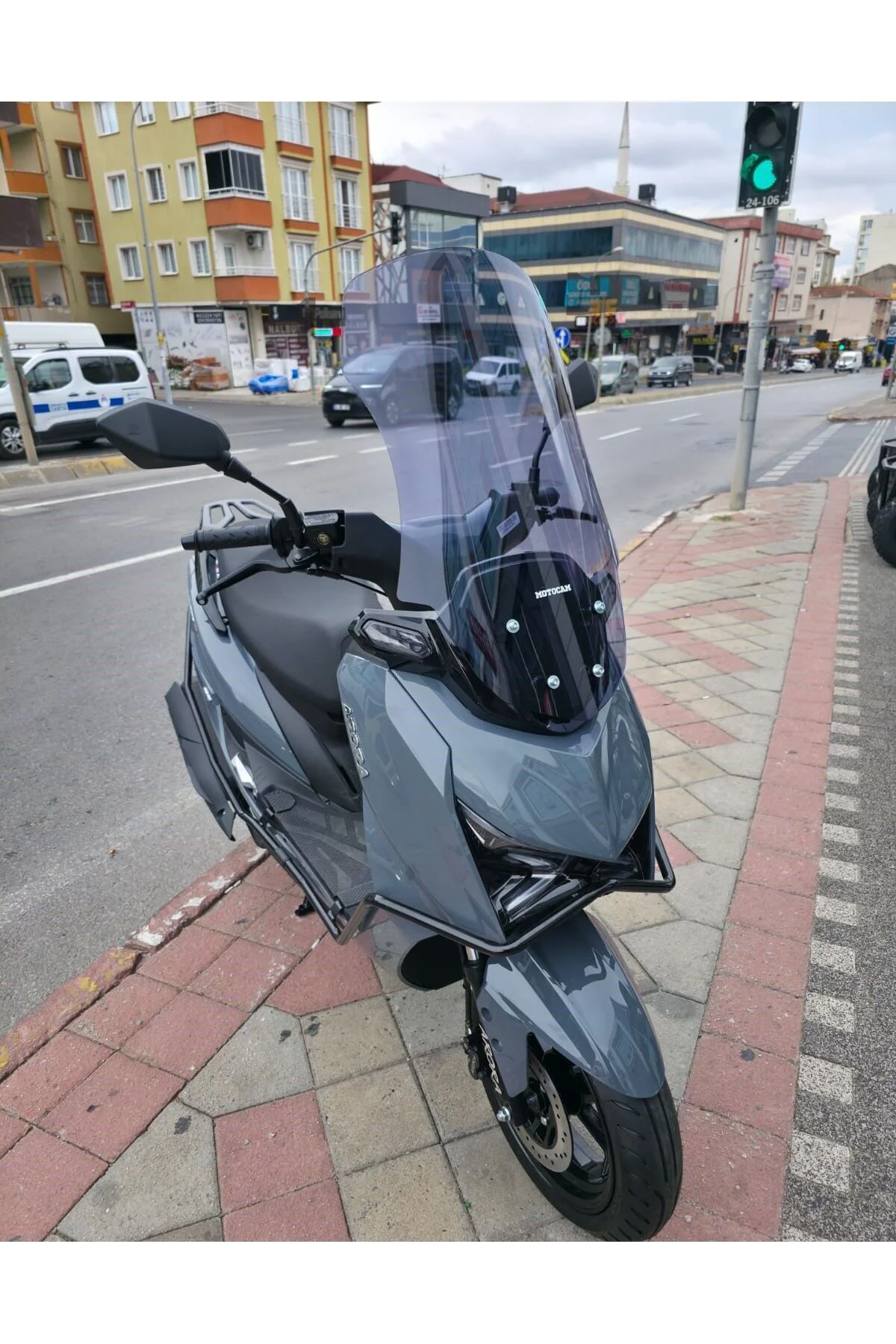Arora HTX PRO 50 Ön Cam 2025-2026 Model 65cm Füme Renkli 4mm